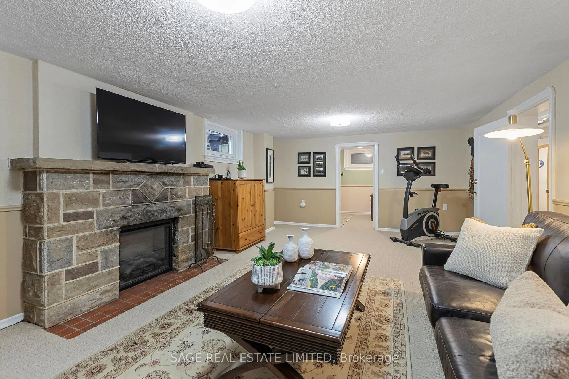 Photo 23 of 93 Ridge Hill Drive, Toronto, Forest Hill North — HOMEH