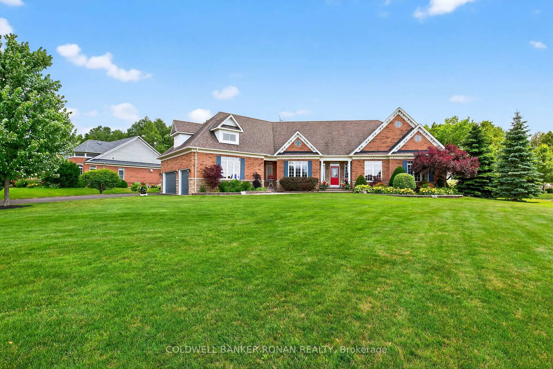 Photo 1 of 32 Underhill Court, Essa, Rural Essa — HOMEH
