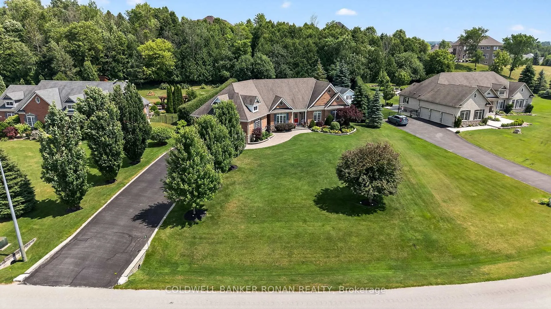 Photo 18 of 32 Underhill Court, Essa, Rural Essa — HOMEH