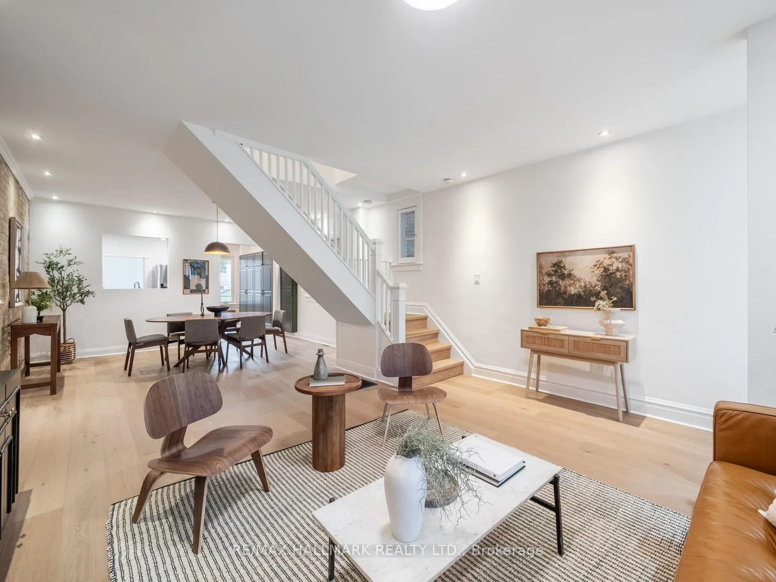Photo 10 of 24 Richard Avenue, Toronto, Greenwood-Coxwell — HOMEH