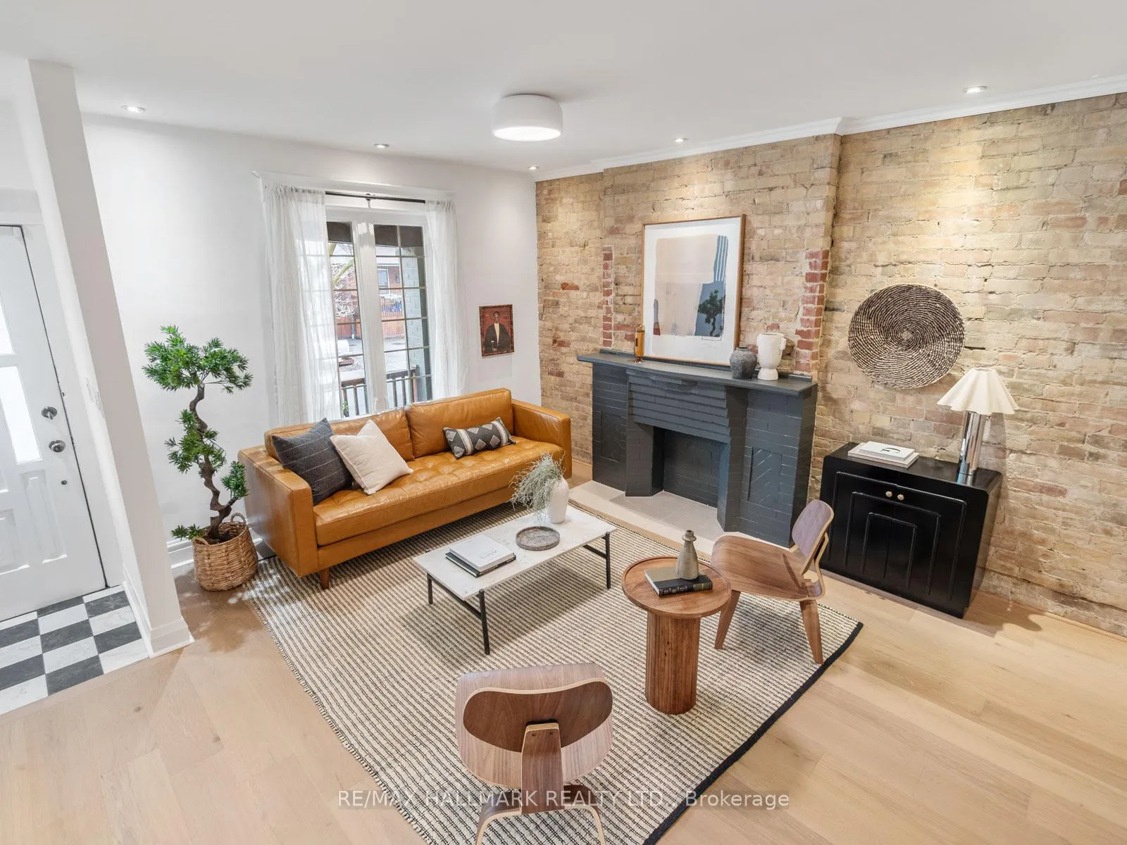 Photo 11 of 24 Richard Avenue, Toronto, Greenwood-Coxwell — HOMEH