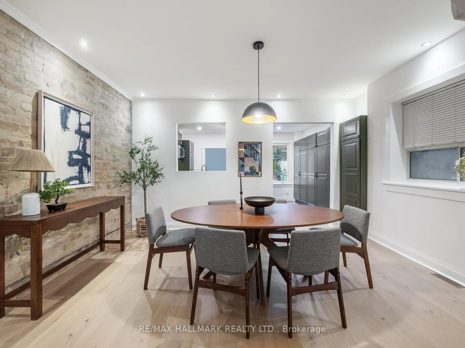 Photo 12 of 24 Richard Avenue, Toronto, Greenwood-Coxwell — HOMEH