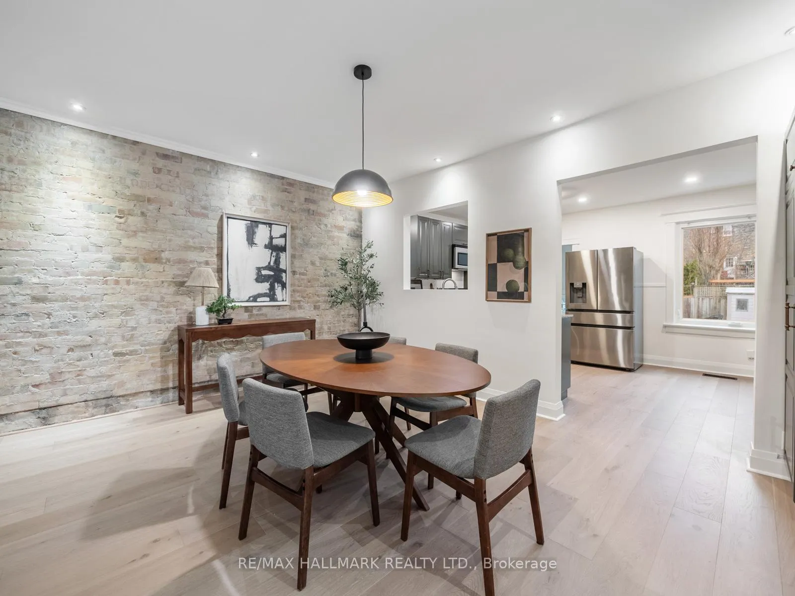 Photo 14 of 24 Richard Avenue, Toronto, Greenwood-Coxwell — HOMEH