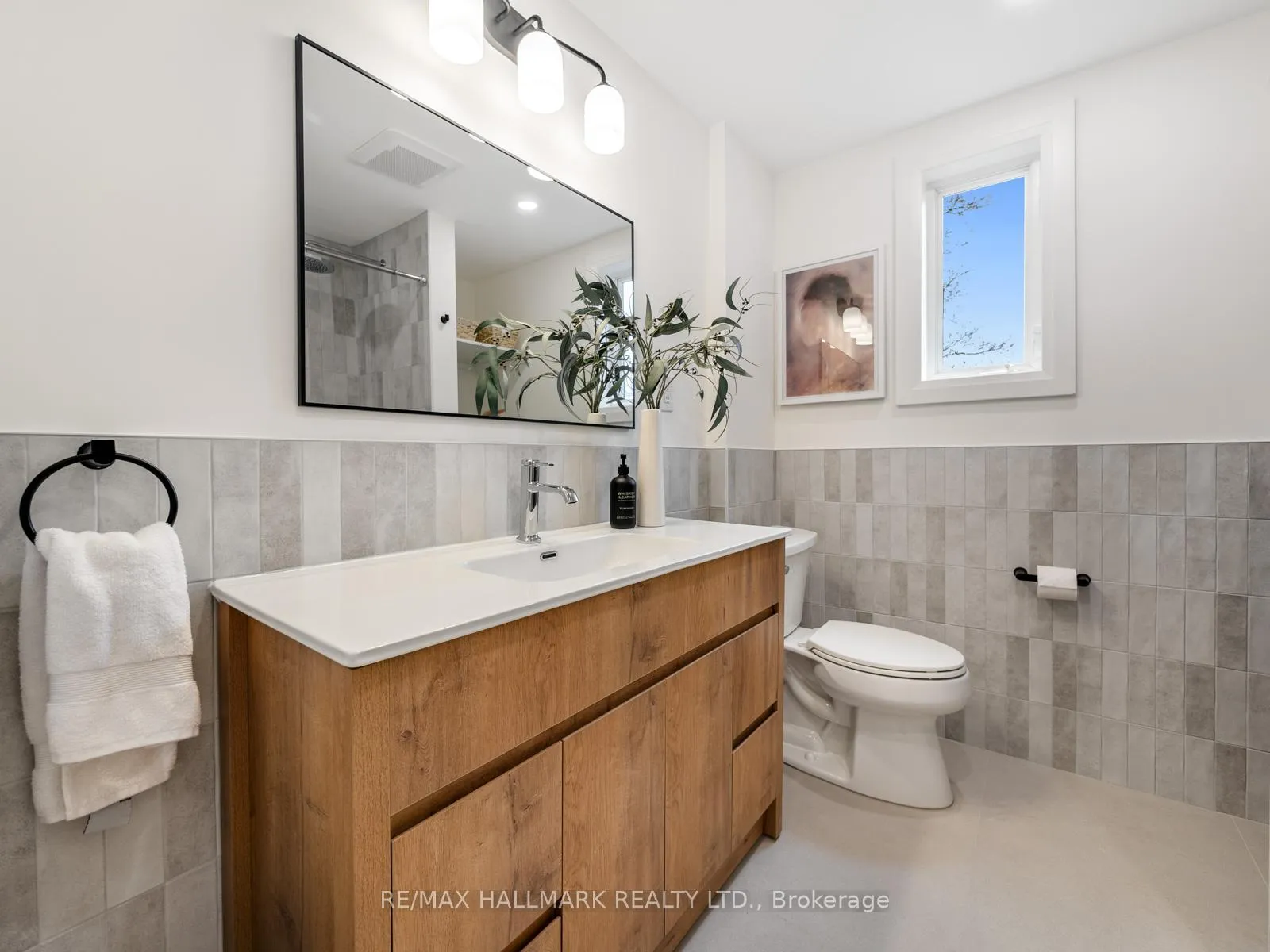 Photo 30 of 24 Richard Avenue, Toronto, Greenwood-Coxwell — HOMEH