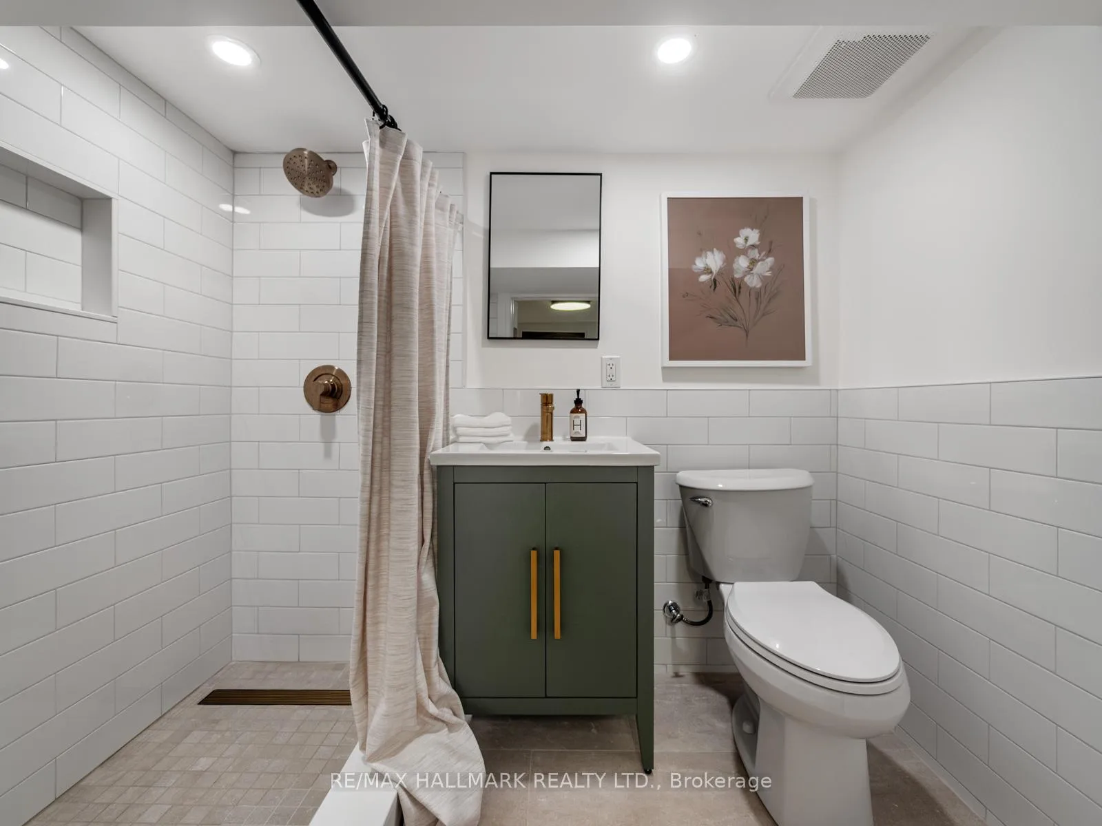 Photo 39 of 24 Richard Avenue, Toronto, Greenwood-Coxwell — HOMEH