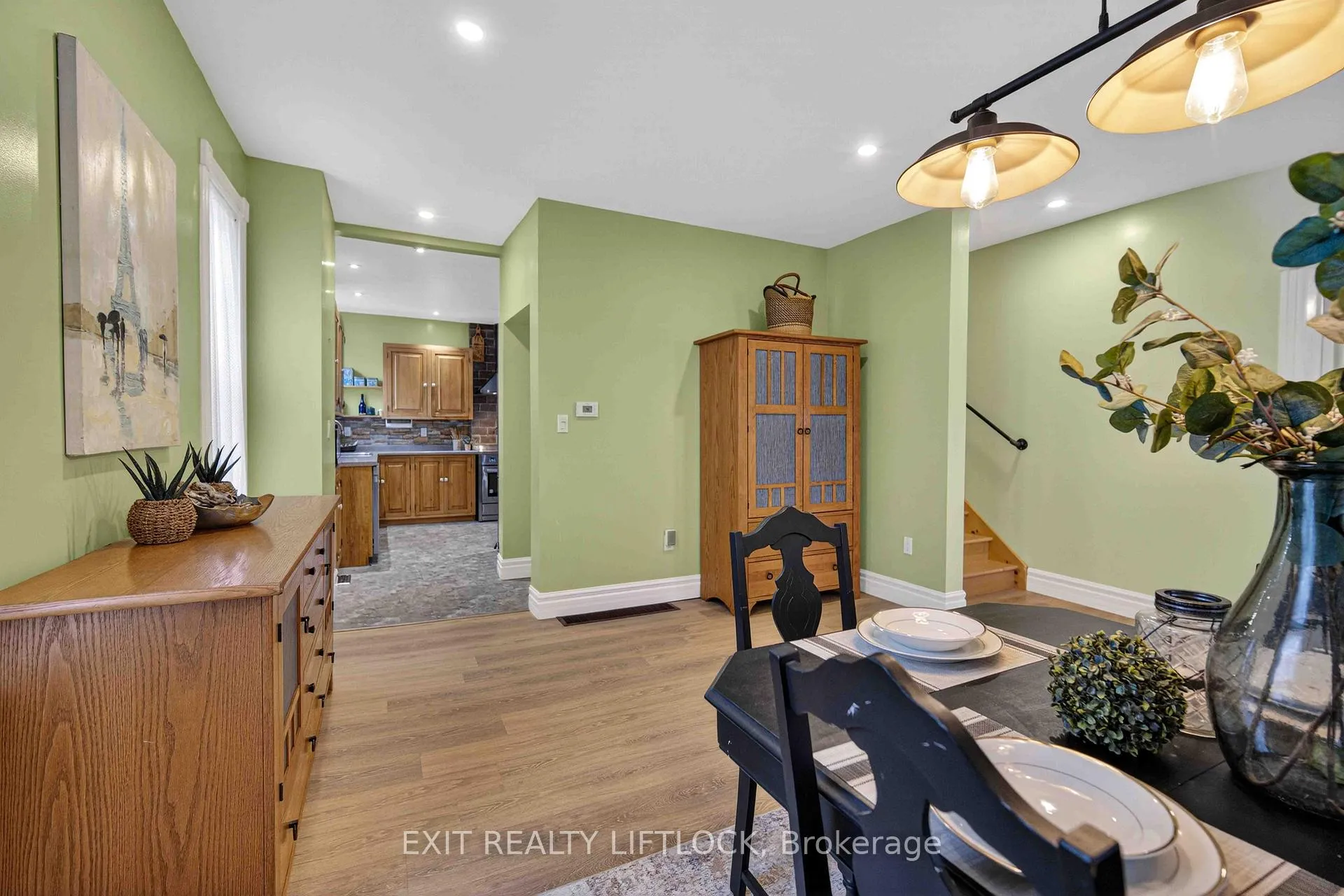 Photo 8 of 2464 Queen Mary Street, Cavan Monaghan, Cavan Twp — HOMEH
