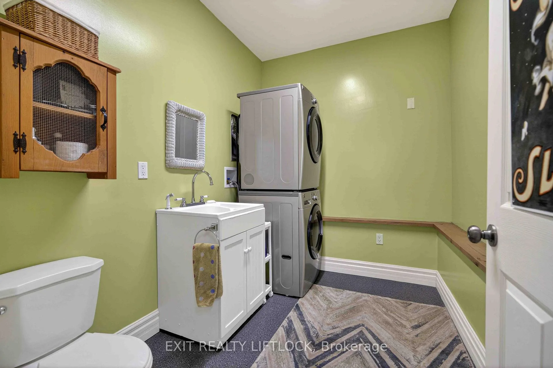 Photo 29 of 2464 Queen Mary Street, Cavan Monaghan, Cavan Twp — HOMEH