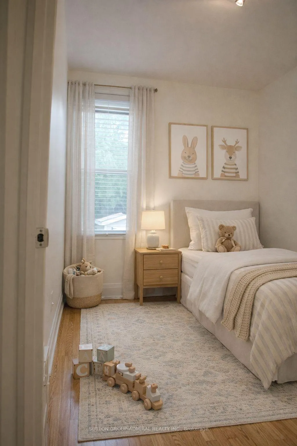 Photo 7 of 89 Rumsey Road, Toronto, Leaside — HOMEH