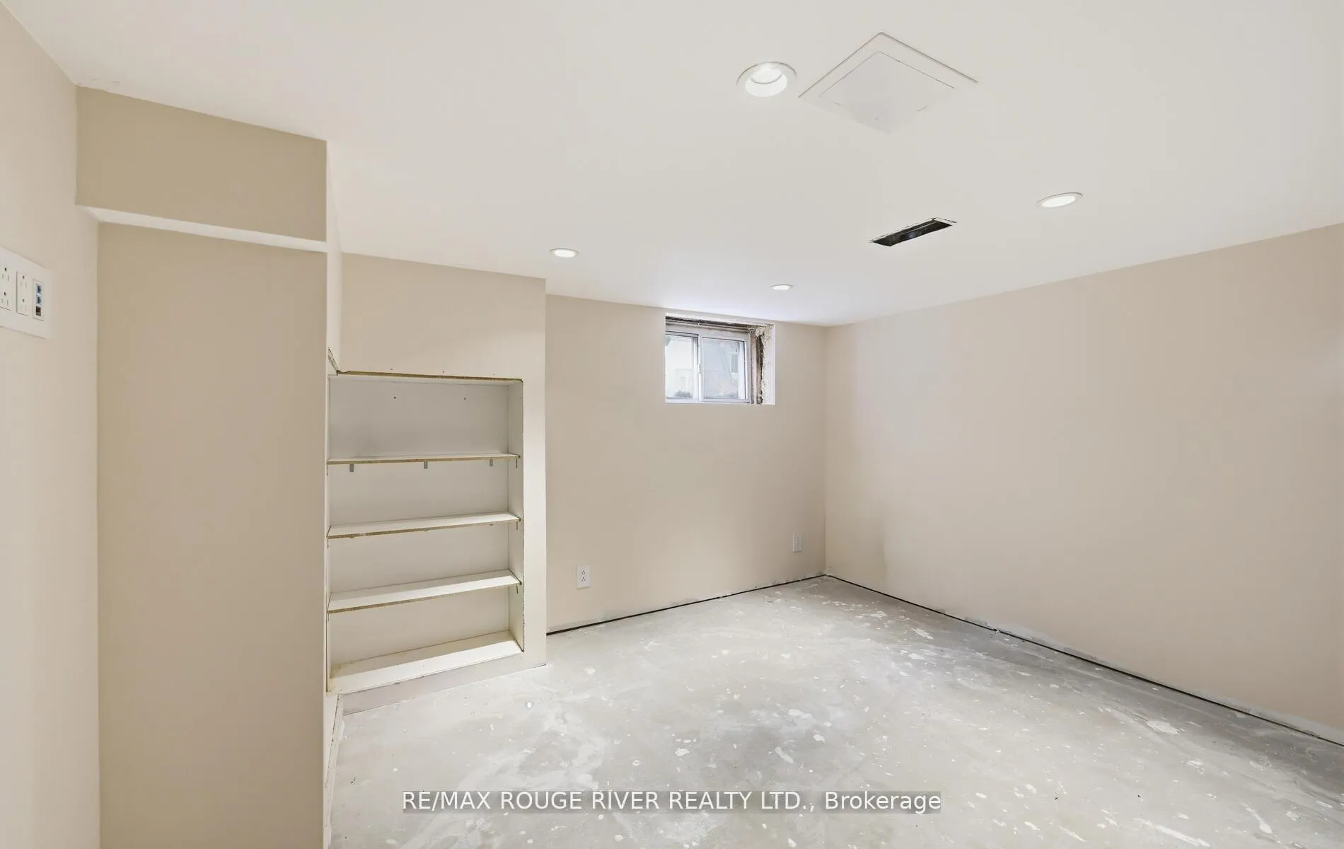 Photo 22 of 344 Elmgrove Avenue, Oshawa, Vanier — HOMEH