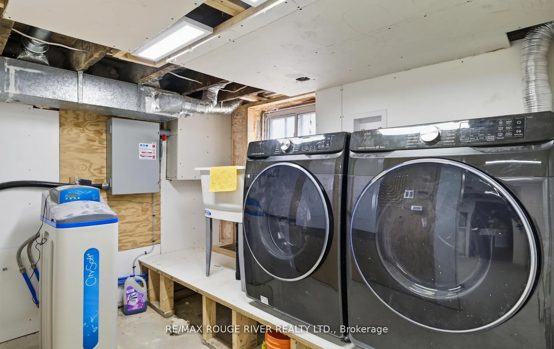 Photo 26 of 344 Elmgrove Avenue, Oshawa, Vanier — HOMEH
