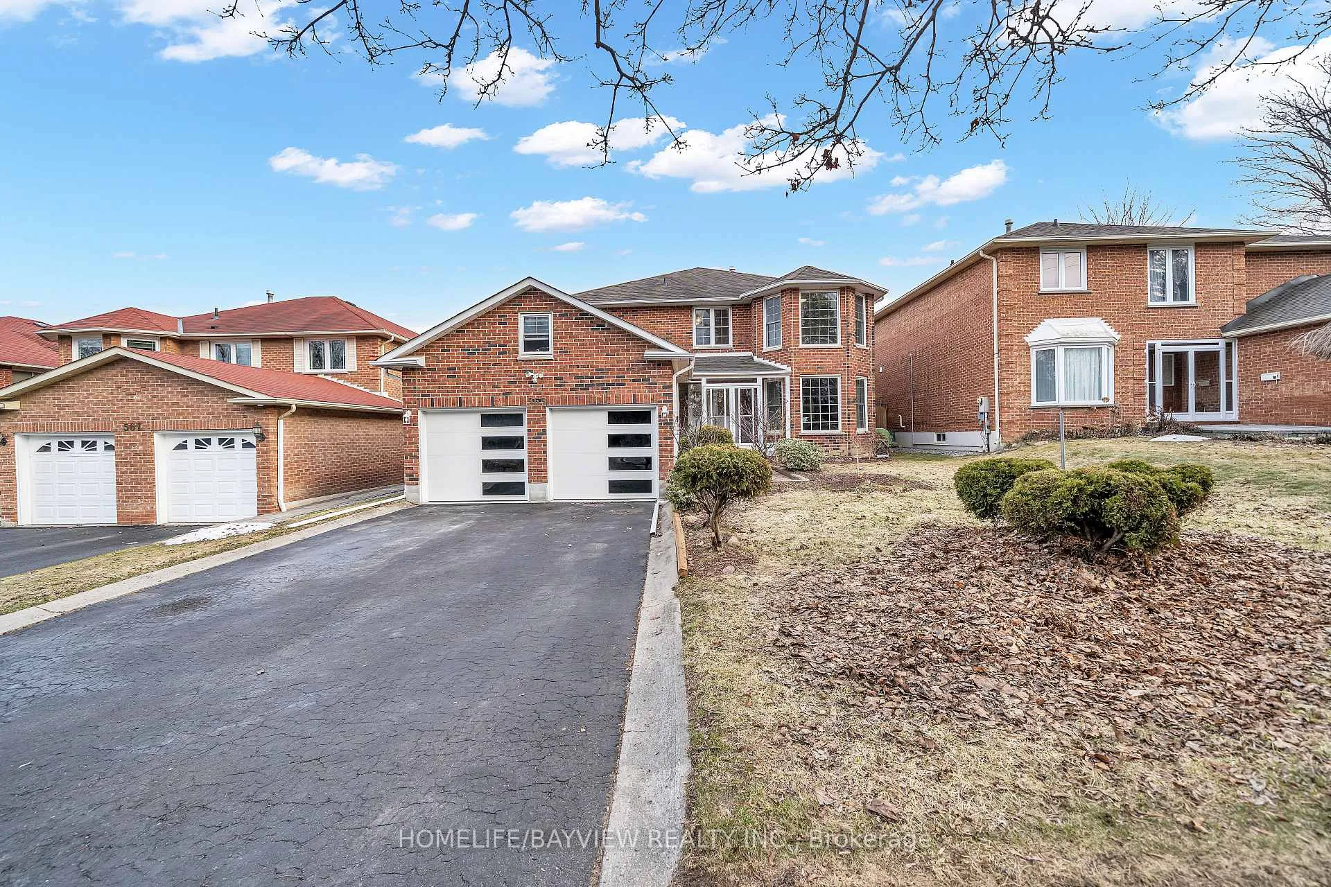 Photo 1 of 565 Sheppard Avenue, Pickering, Woodlands — HOMEH