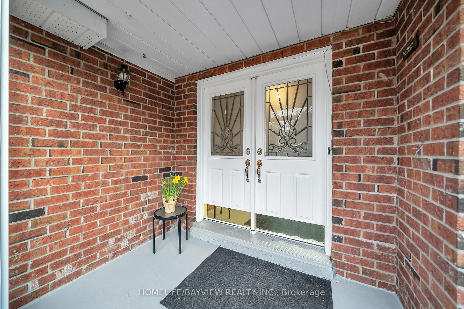Photo 2 of 565 Sheppard Avenue, Pickering, Woodlands — HOMEH