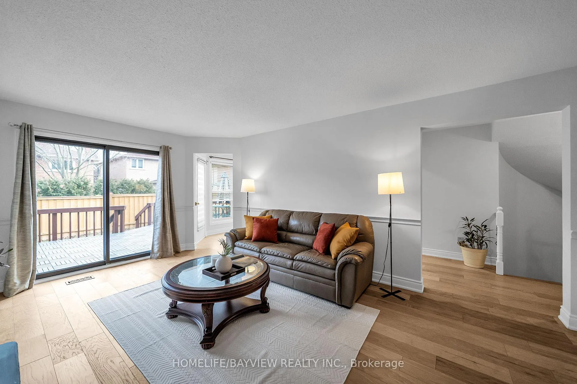 Photo 6 of 565 Sheppard Avenue, Pickering, Woodlands — HOMEH