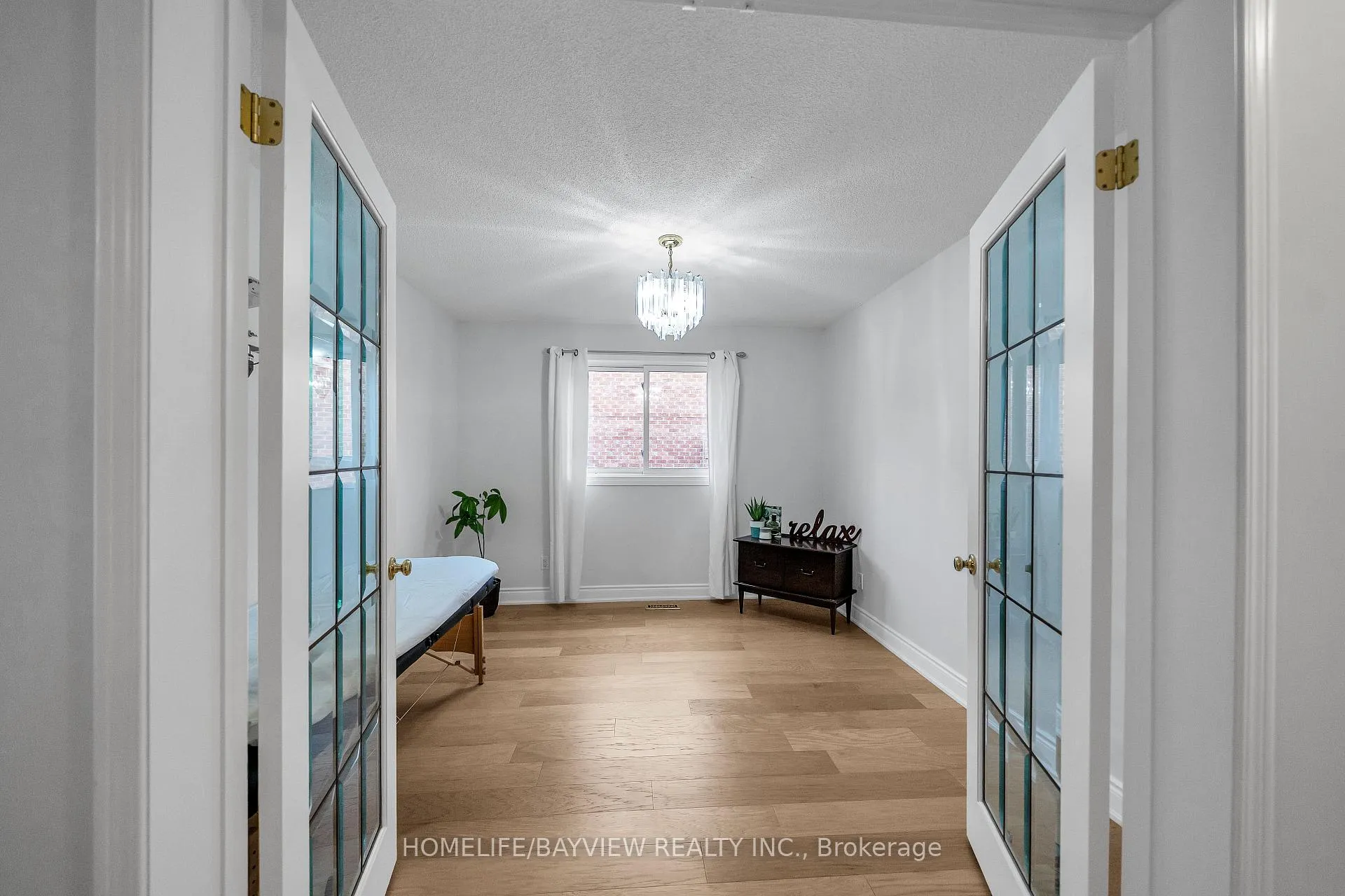 Photo 8 of 565 Sheppard Avenue, Pickering, Woodlands — HOMEH