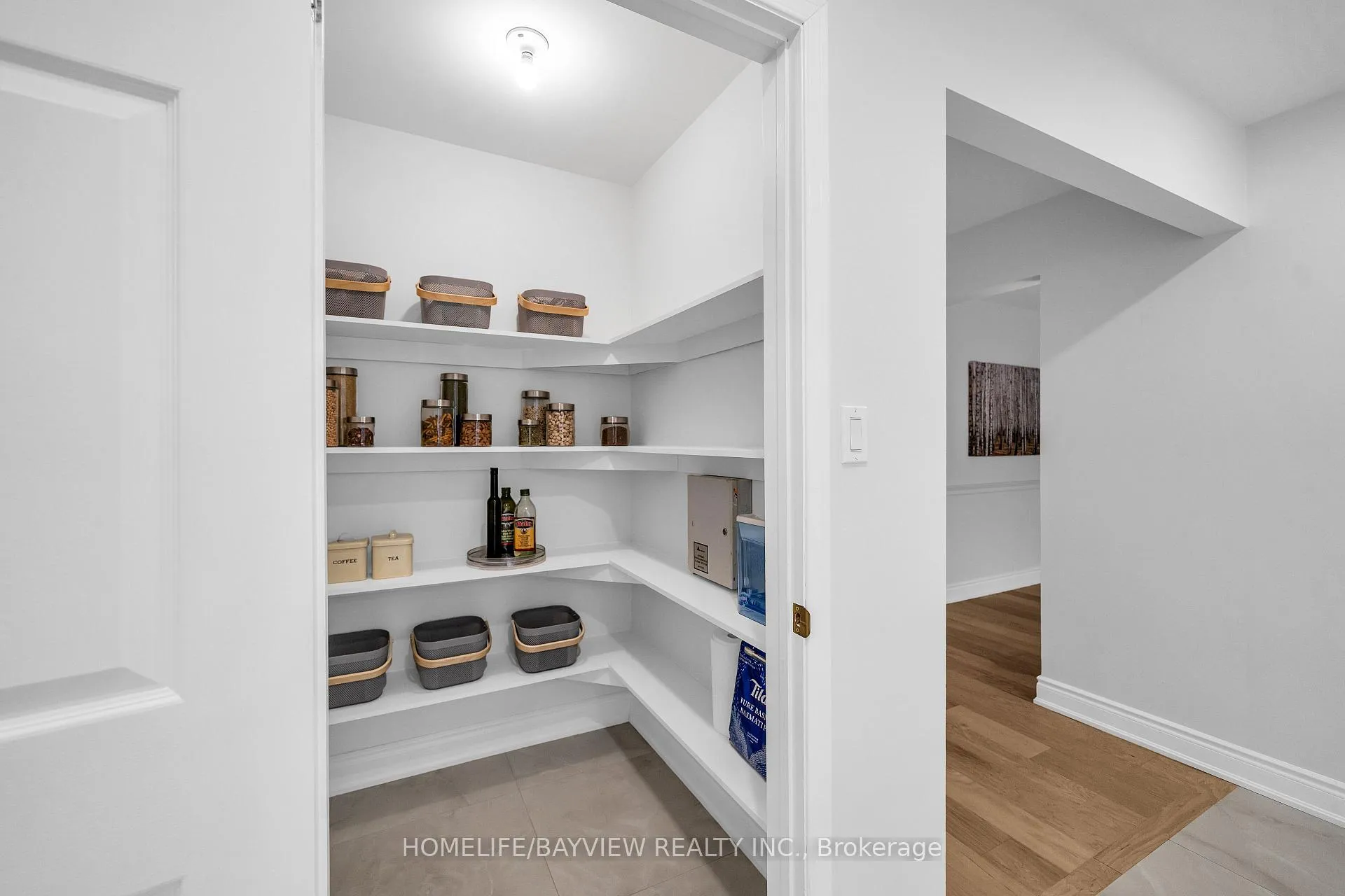 Photo 12 of 565 Sheppard Avenue, Pickering, Woodlands — HOMEH