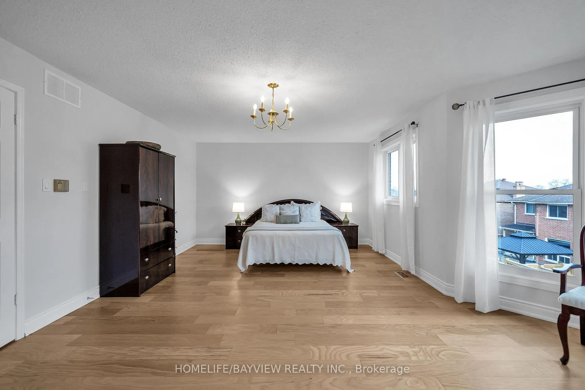 Photo 17 of 565 Sheppard Avenue, Pickering, Woodlands — HOMEH