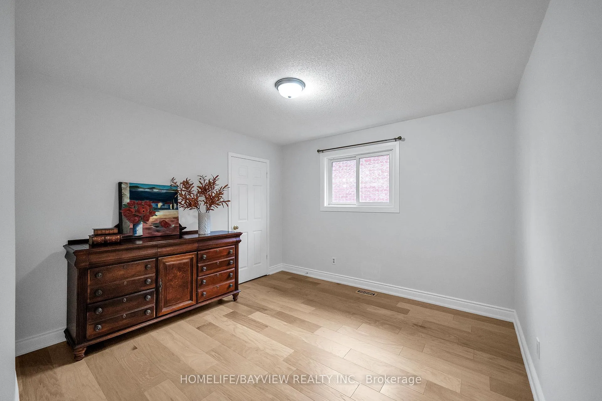 Photo 23 of 565 Sheppard Avenue, Pickering, Woodlands — HOMEH