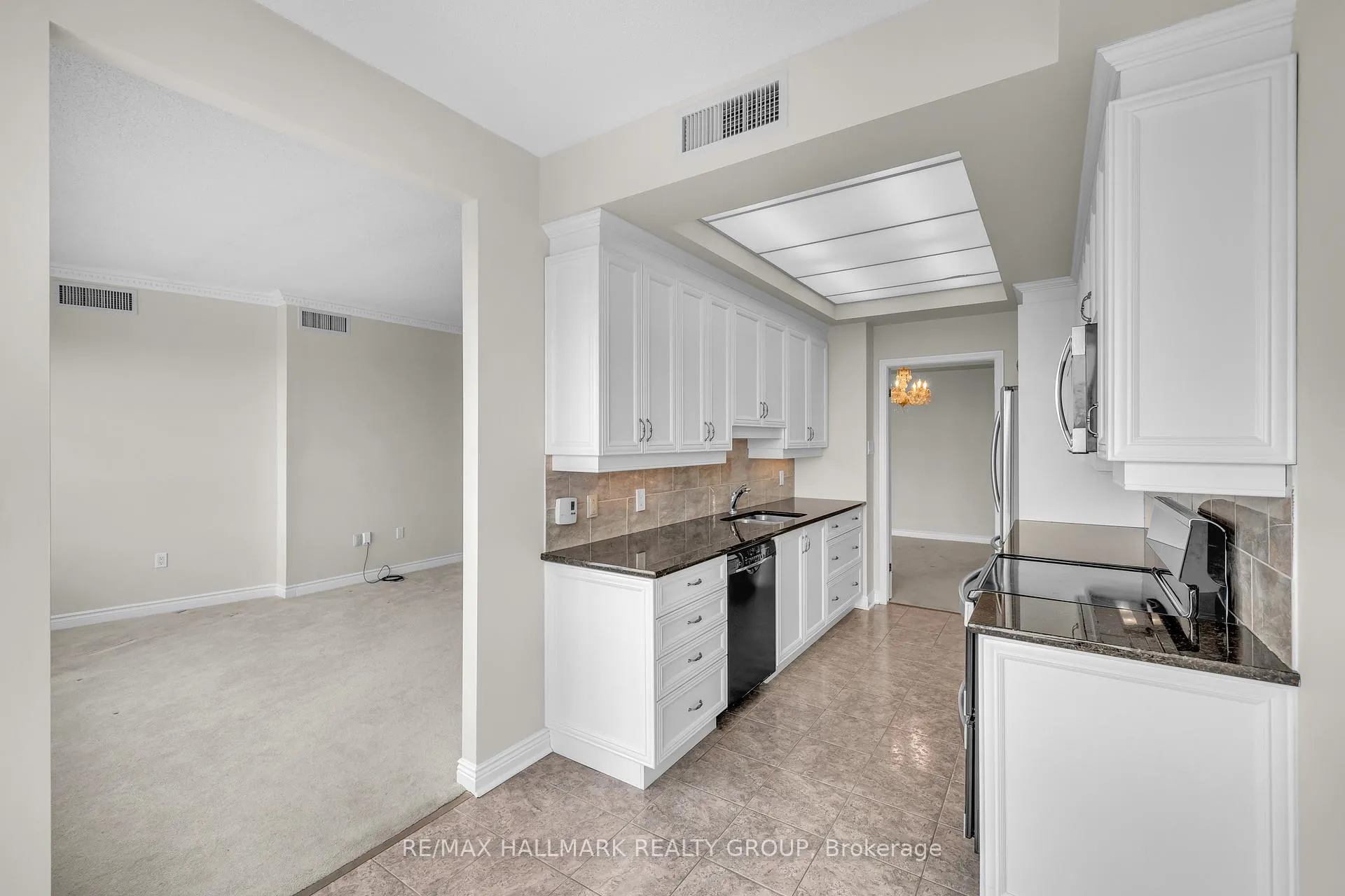 Photo 12 of Unit 2403, 1480 Riverside Drive, Ottawa, Riverview Park — HOMEH