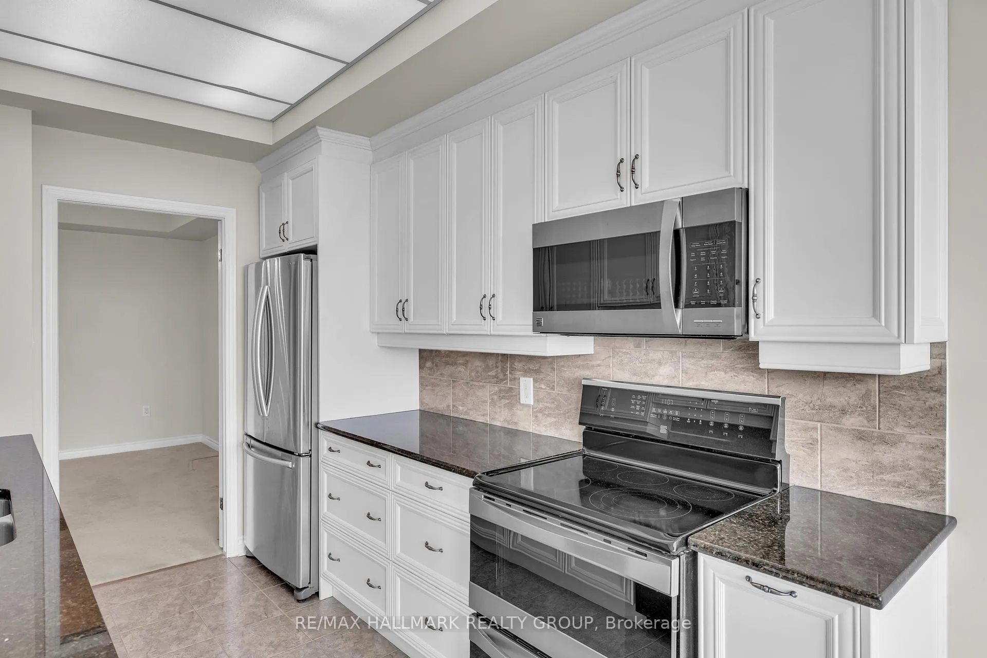 Photo 13 of Unit 2403, 1480 Riverside Drive, Ottawa, Riverview Park — HOMEH
