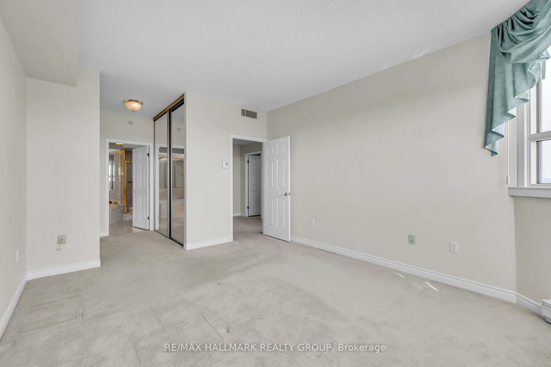 Photo 20 of Unit 2403, 1480 Riverside Drive, Ottawa, Riverview Park — HOMEH