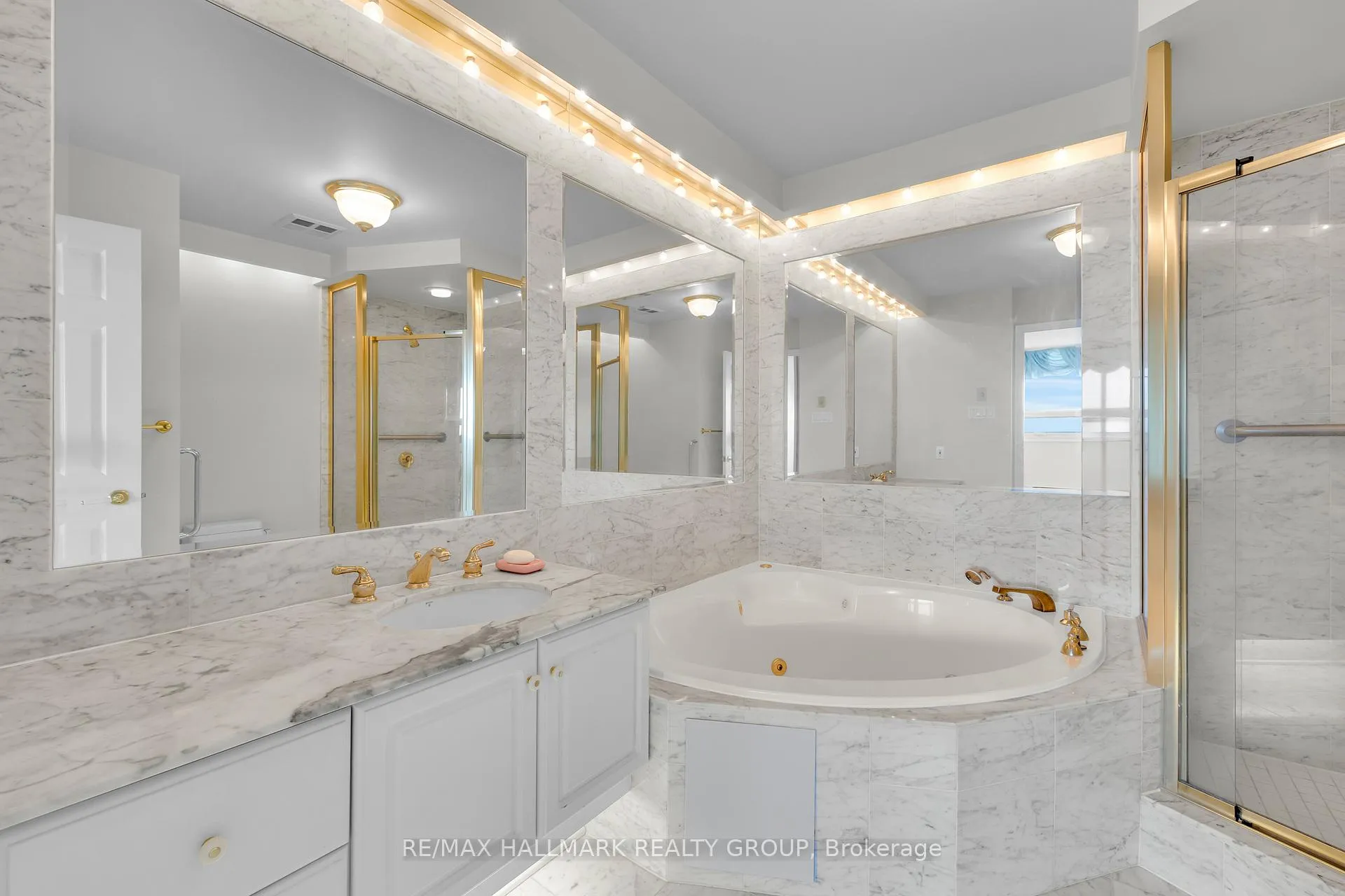 Photo 22 of Unit 2403, 1480 Riverside Drive, Ottawa, Riverview Park — HOMEH