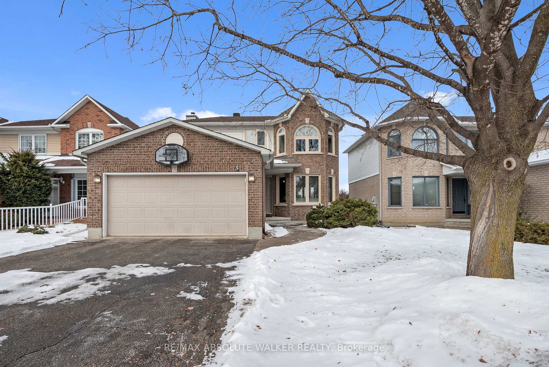 Photo 1 of 5 Forestglade Crescent, Ottawa, Hunt Club Park — HOMEH