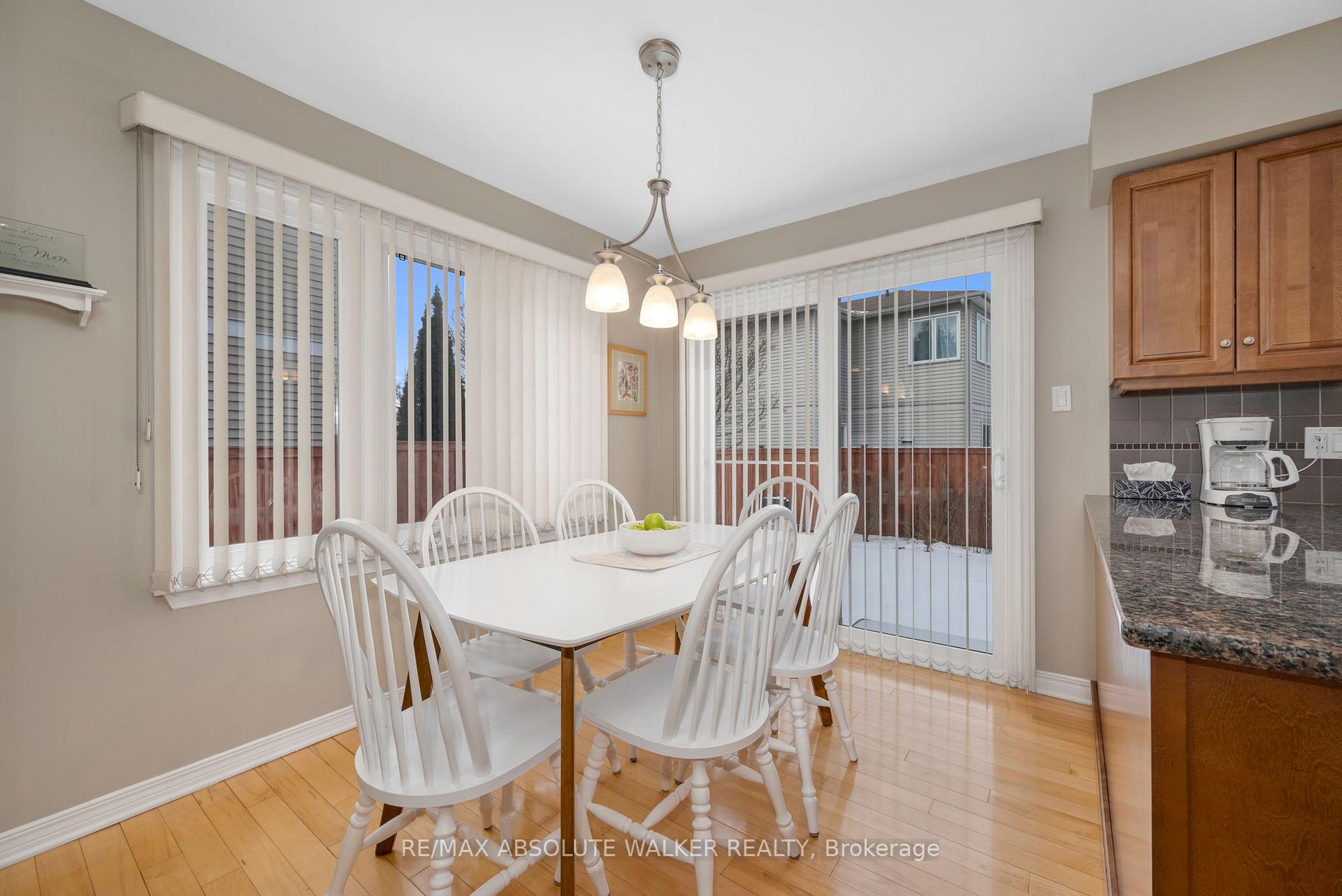 Photo 11 of 5 Forestglade Crescent, Ottawa, Hunt Club Park — HOMEH