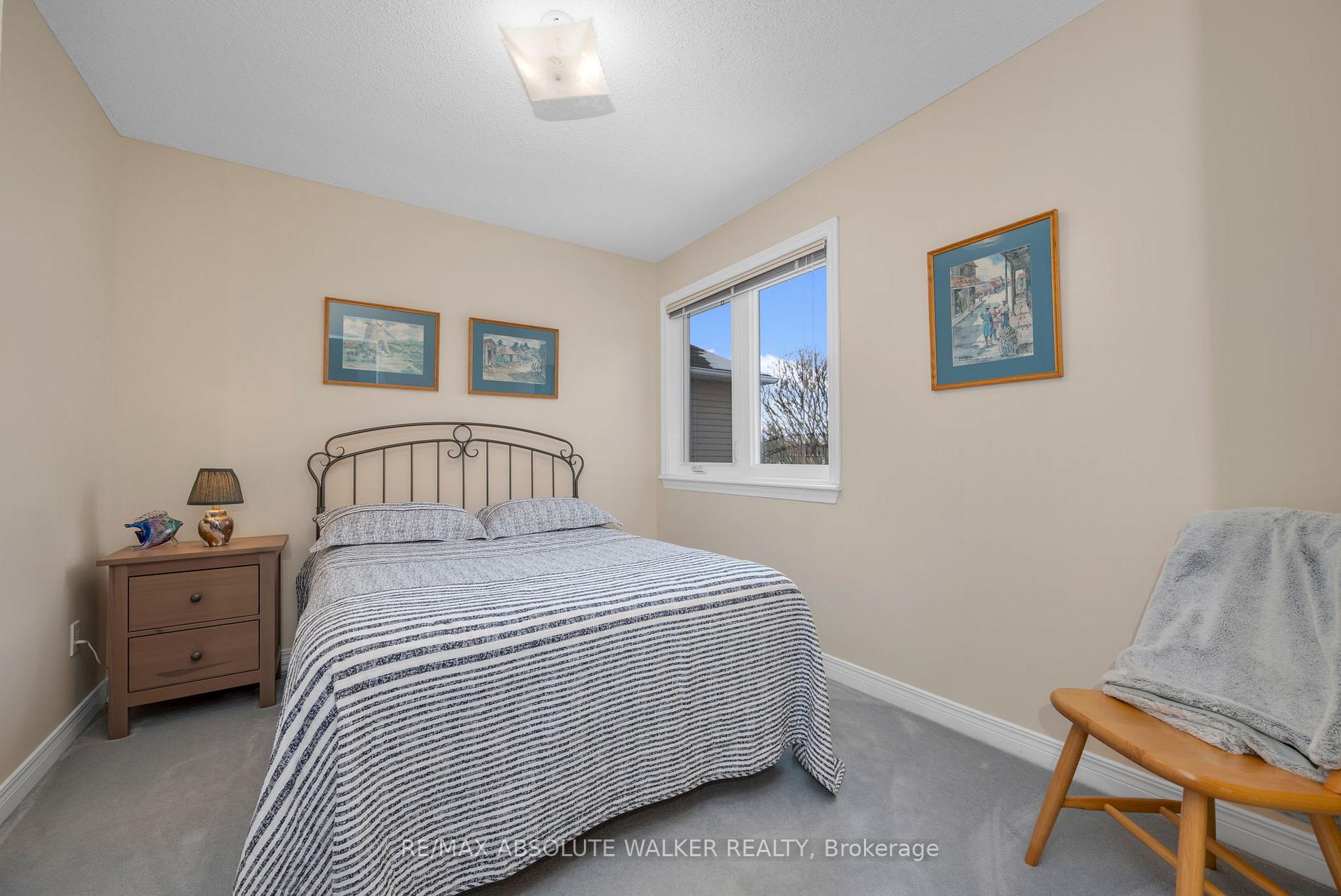 Photo 21 of 5 Forestglade Crescent, Ottawa, Hunt Club Park — HOMEH