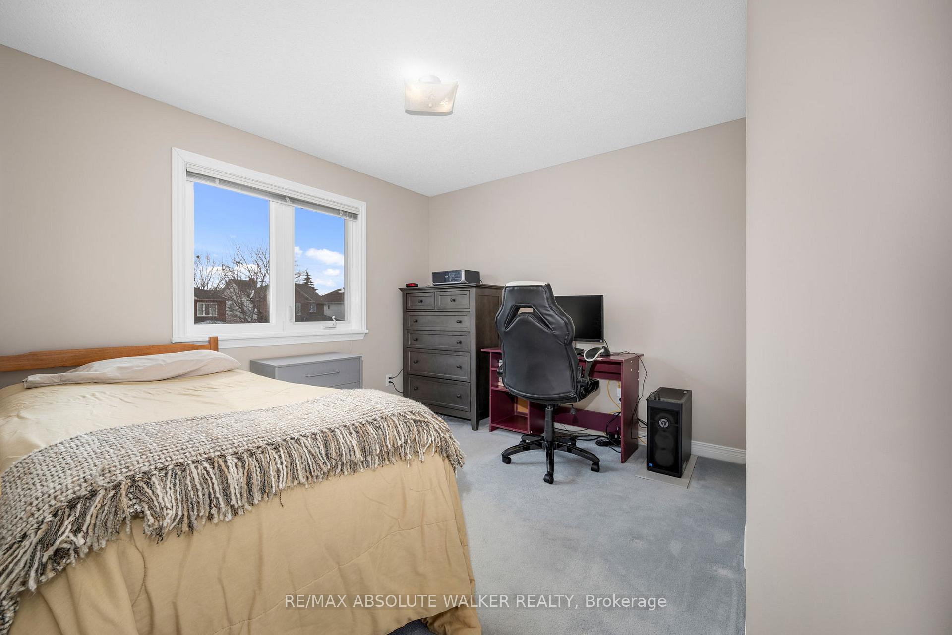 Photo 22 of 5 Forestglade Crescent, Ottawa, Hunt Club Park — HOMEH