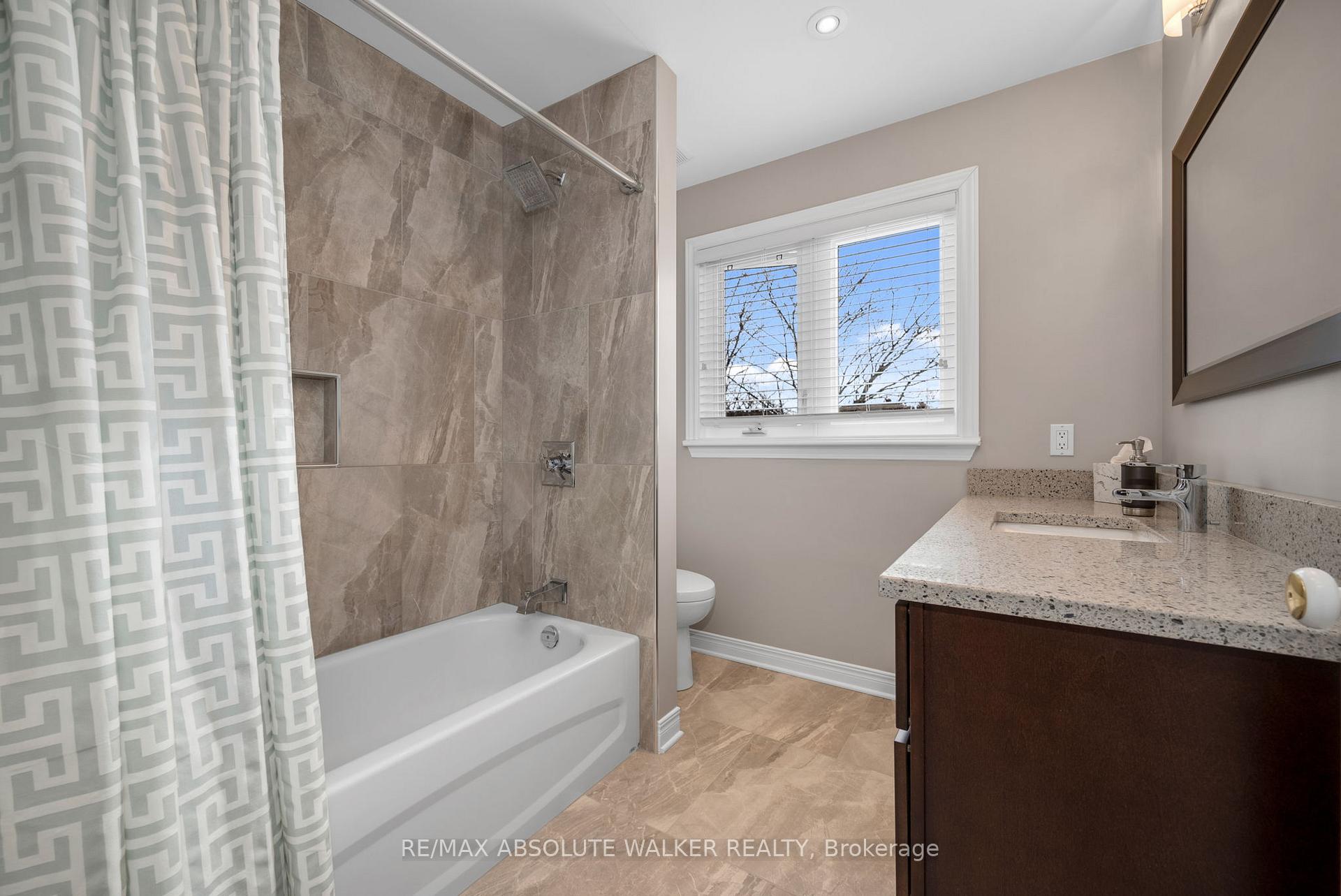 Photo 24 of 5 Forestglade Crescent, Ottawa, Hunt Club Park — HOMEH