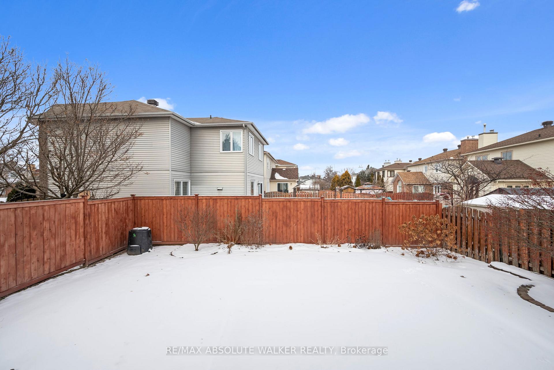 Photo 31 of 5 Forestglade Crescent, Ottawa, Hunt Club Park — HOMEH
