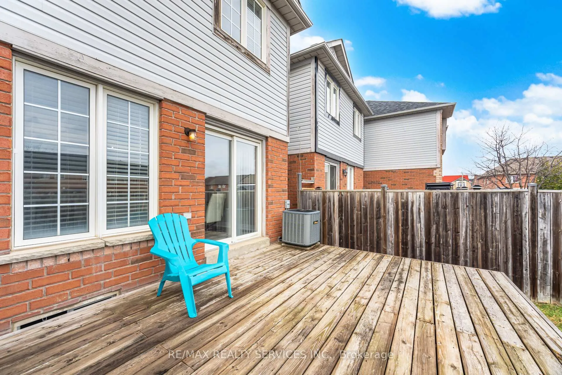 Photo 33 of 20 Mossgrove Crescent, Brampton, Northwest Sandalwood Parkway — HOMEH