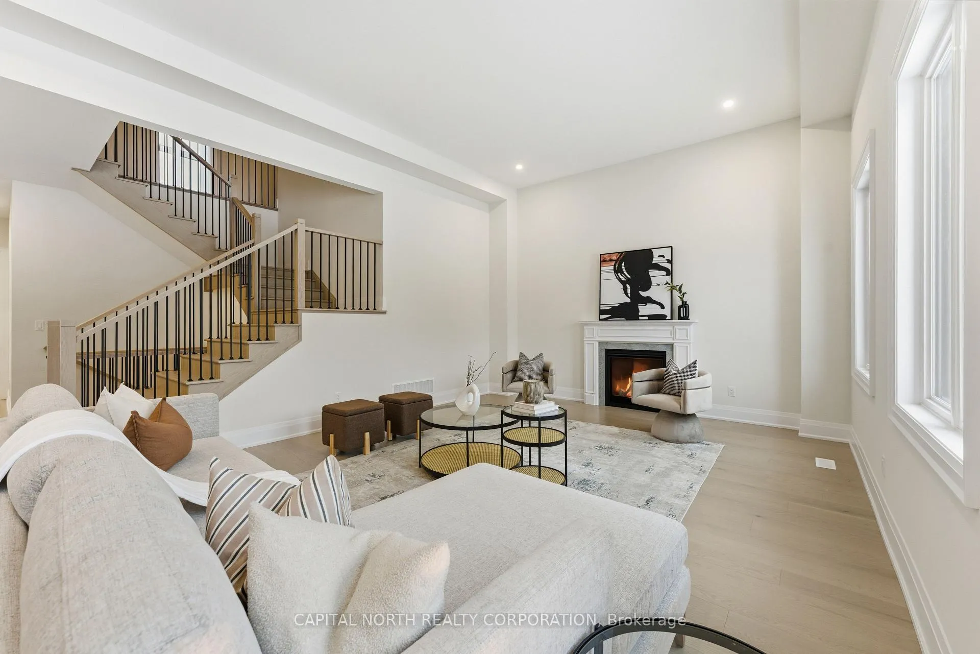 Photo 17 of 11 Gianvito Crescent, King, King City — HOMEH