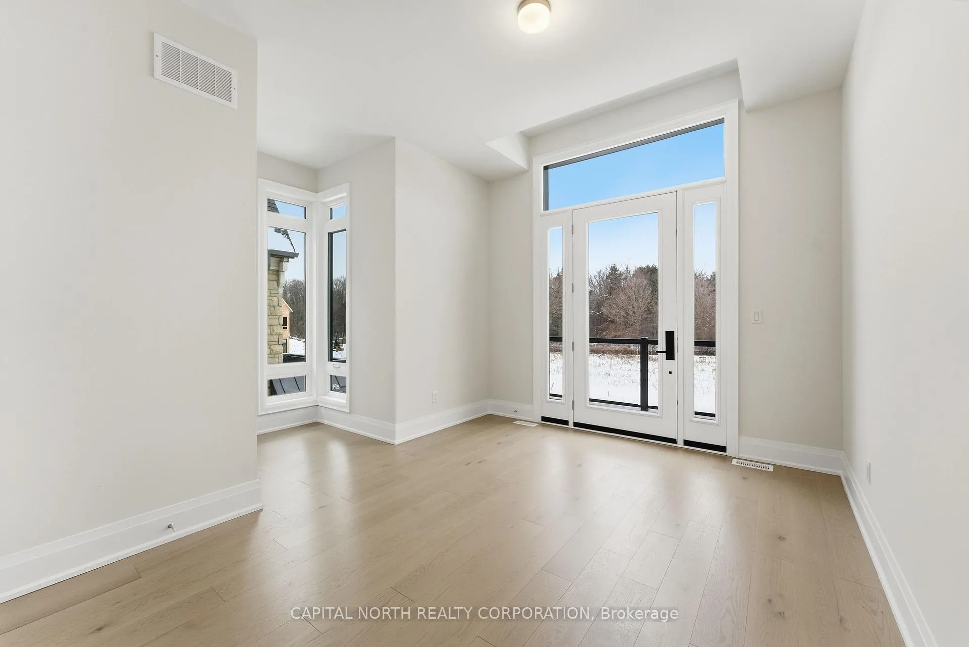 Photo 35 of 11 Gianvito Crescent, King, King City — HOMEH