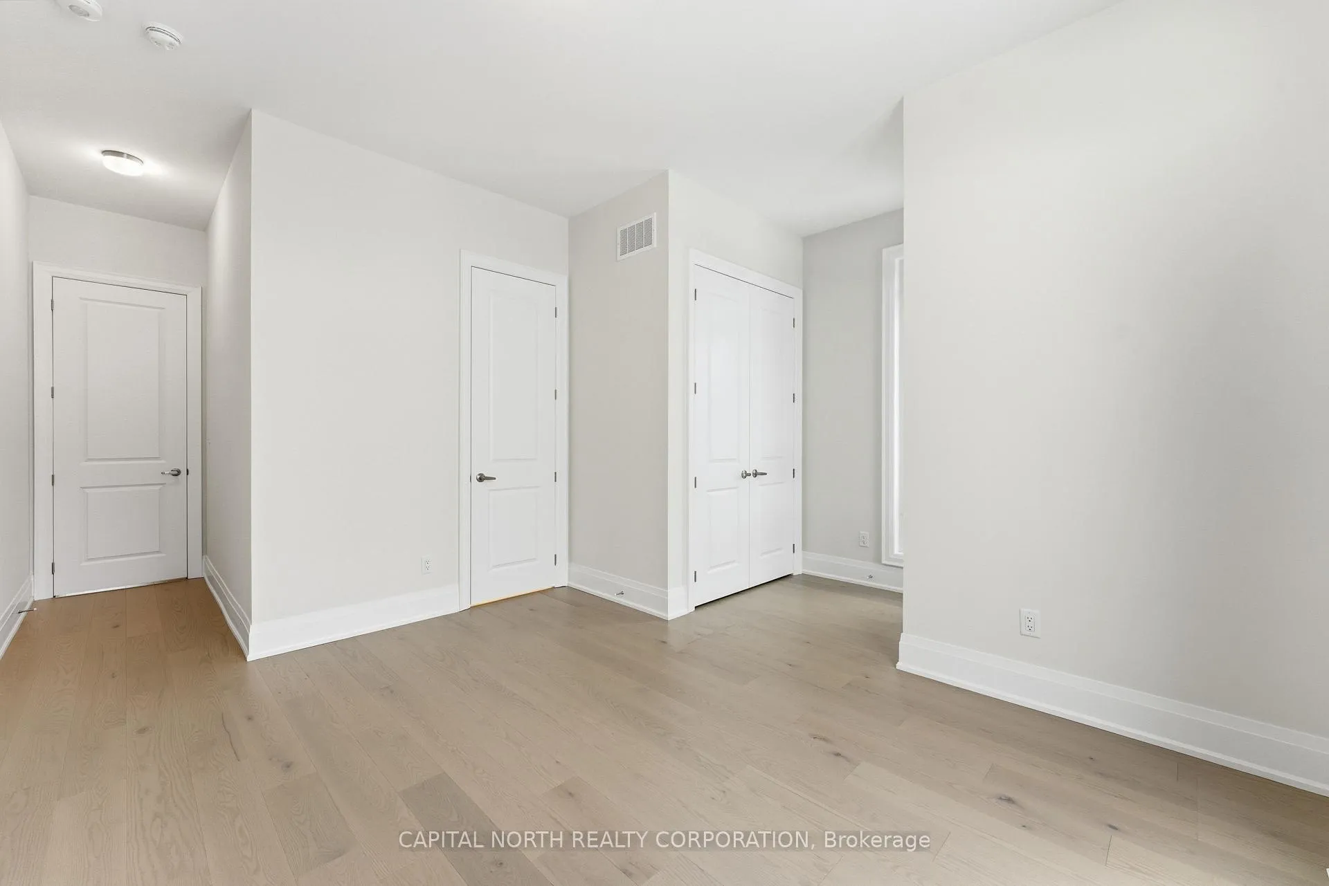 Photo 36 of 11 Gianvito Crescent, King, King City — HOMEH