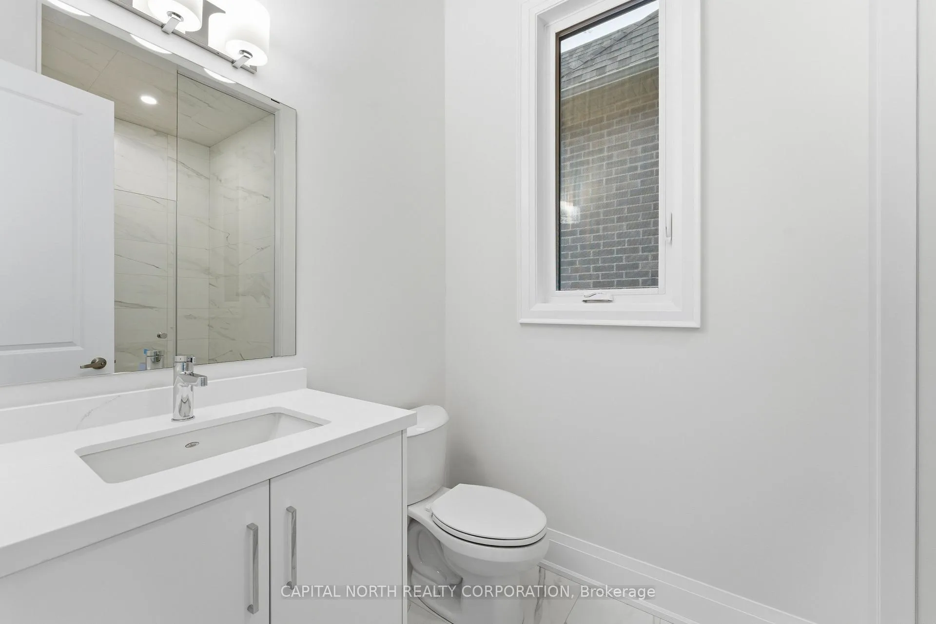 Photo 39 of 11 Gianvito Crescent, King, King City — HOMEH