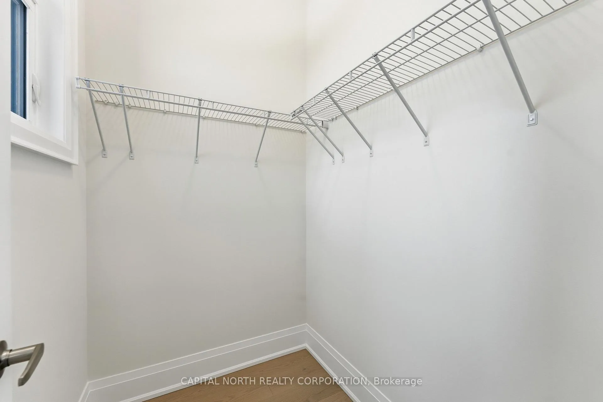 Photo 41 of 11 Gianvito Crescent, King, King City — HOMEH