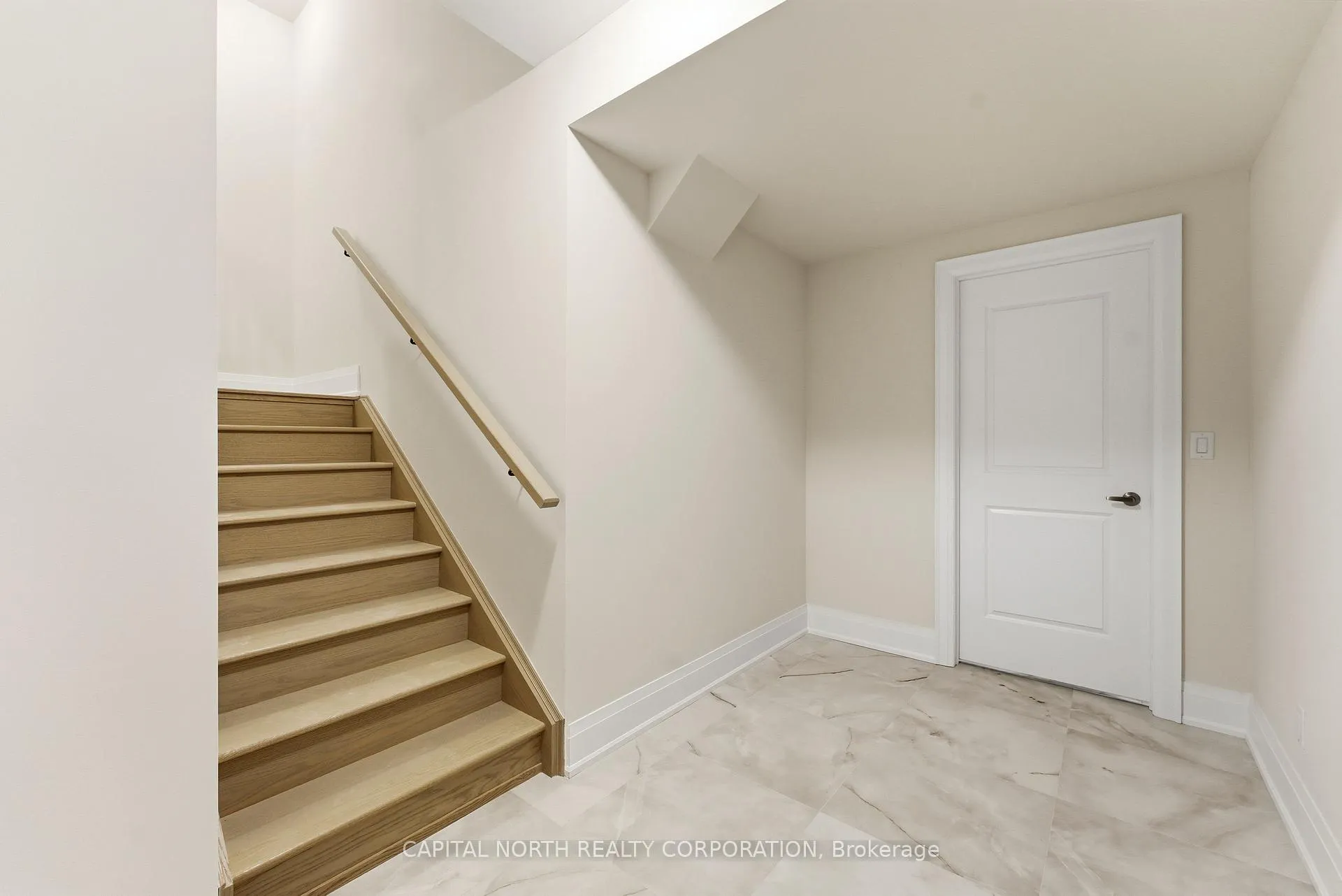 Photo 43 of 11 Gianvito Crescent, King, King City — HOMEH