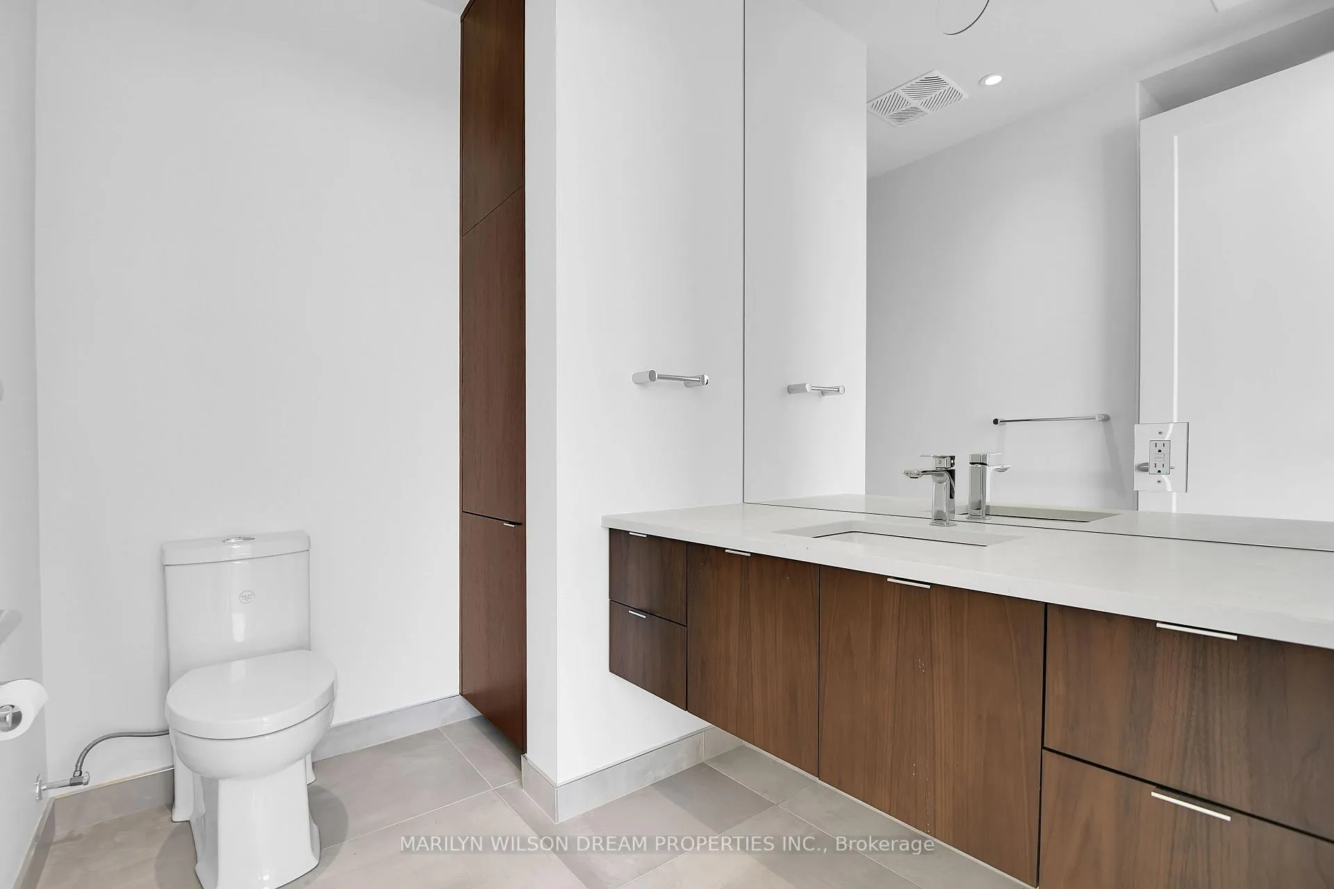 Photo 24 of Unit PH3, 135 Barrette Street, Ottawa, Vanier — HOMEH