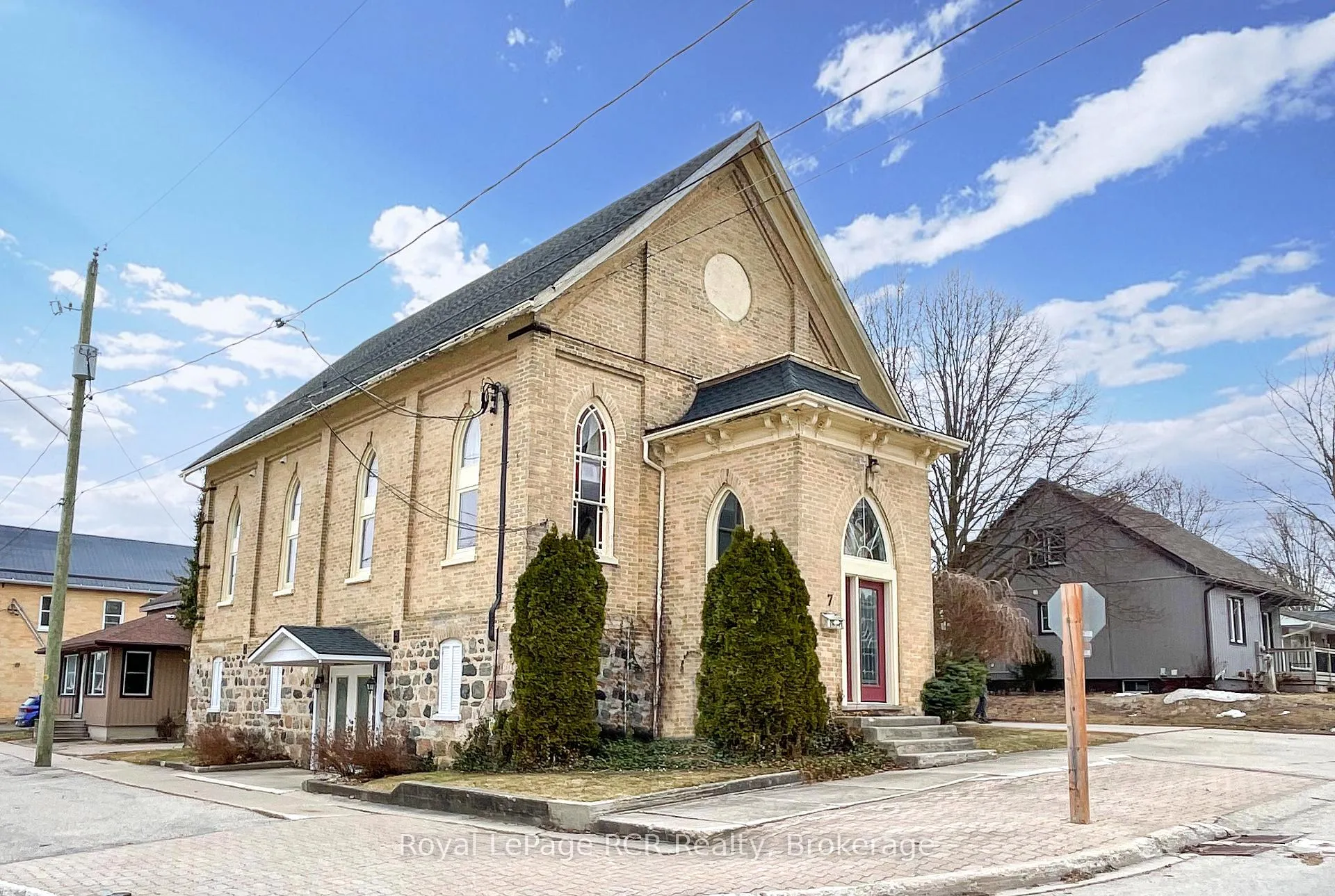 Photo 2 of 7 Peter Street S, South Bruce — HOMEH
