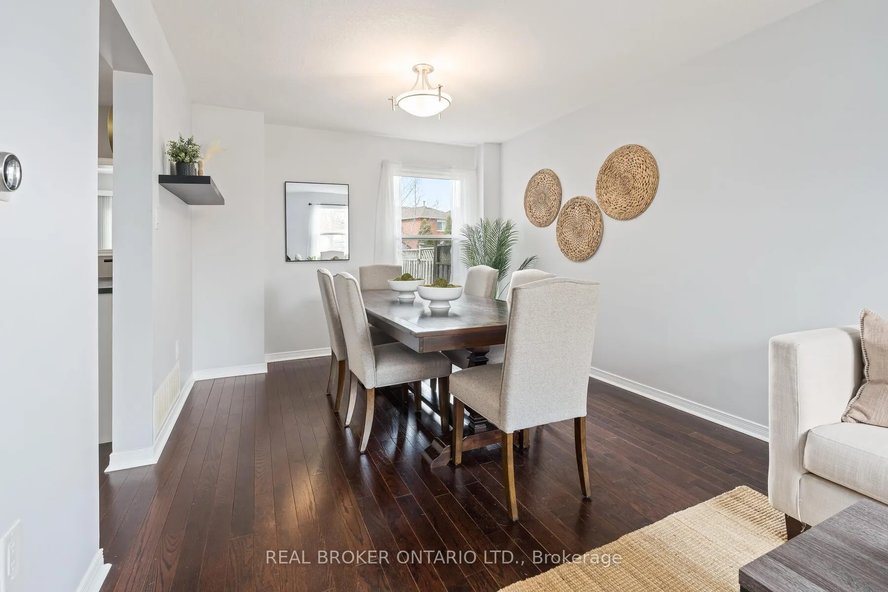 Photo 4 of 15 Smith Drive, Halton Hills, Georgetown — HOMEH