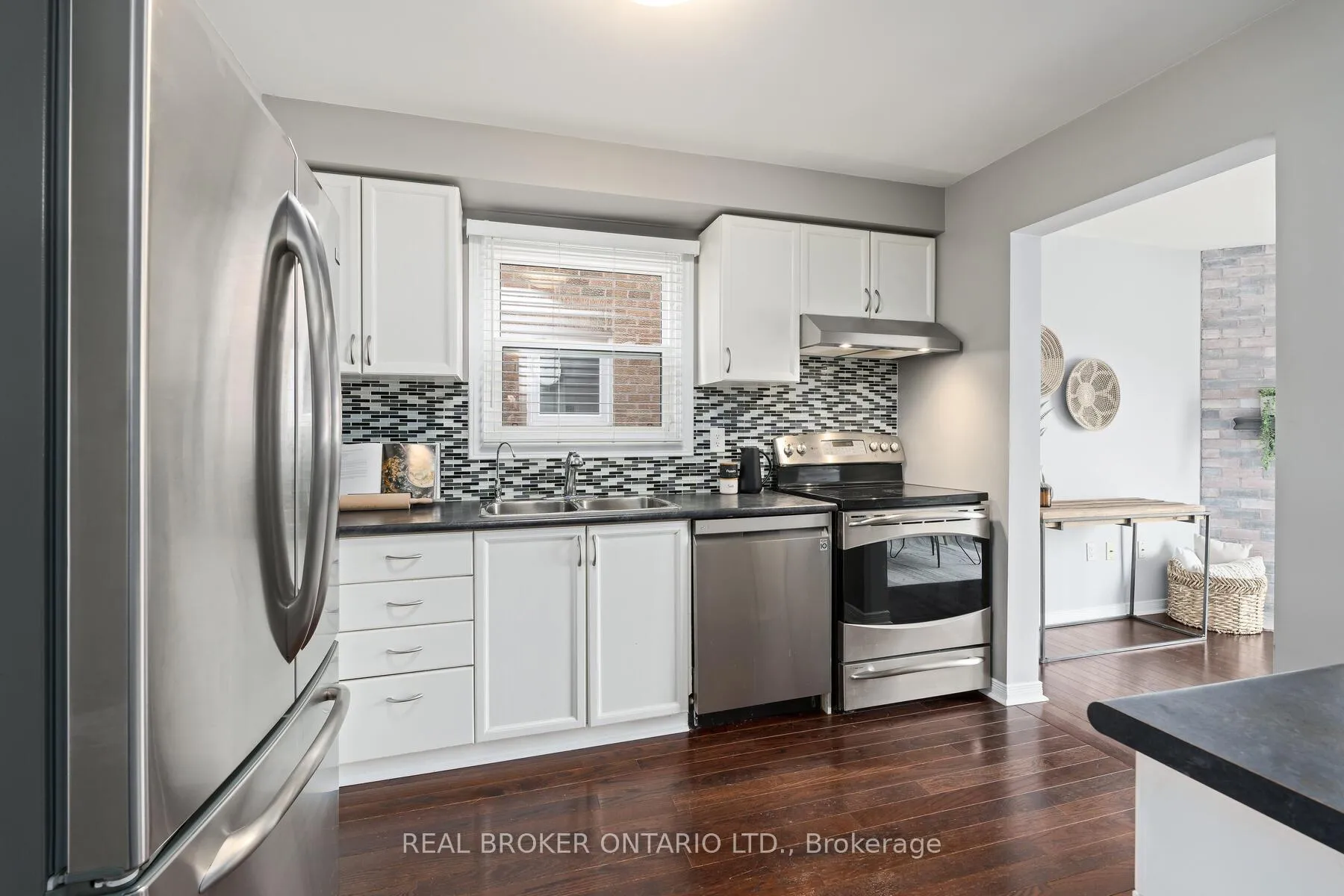 Photo 7 of 15 Smith Drive, Halton Hills, Georgetown — HOMEH