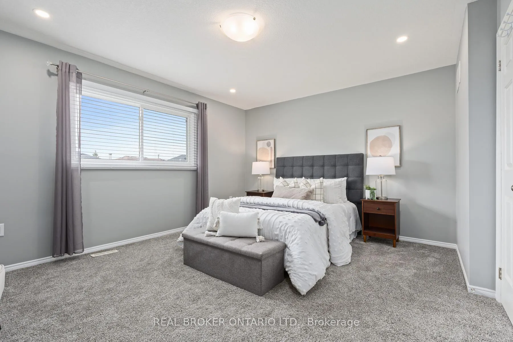Photo 12 of 15 Smith Drive, Halton Hills, Georgetown — HOMEH