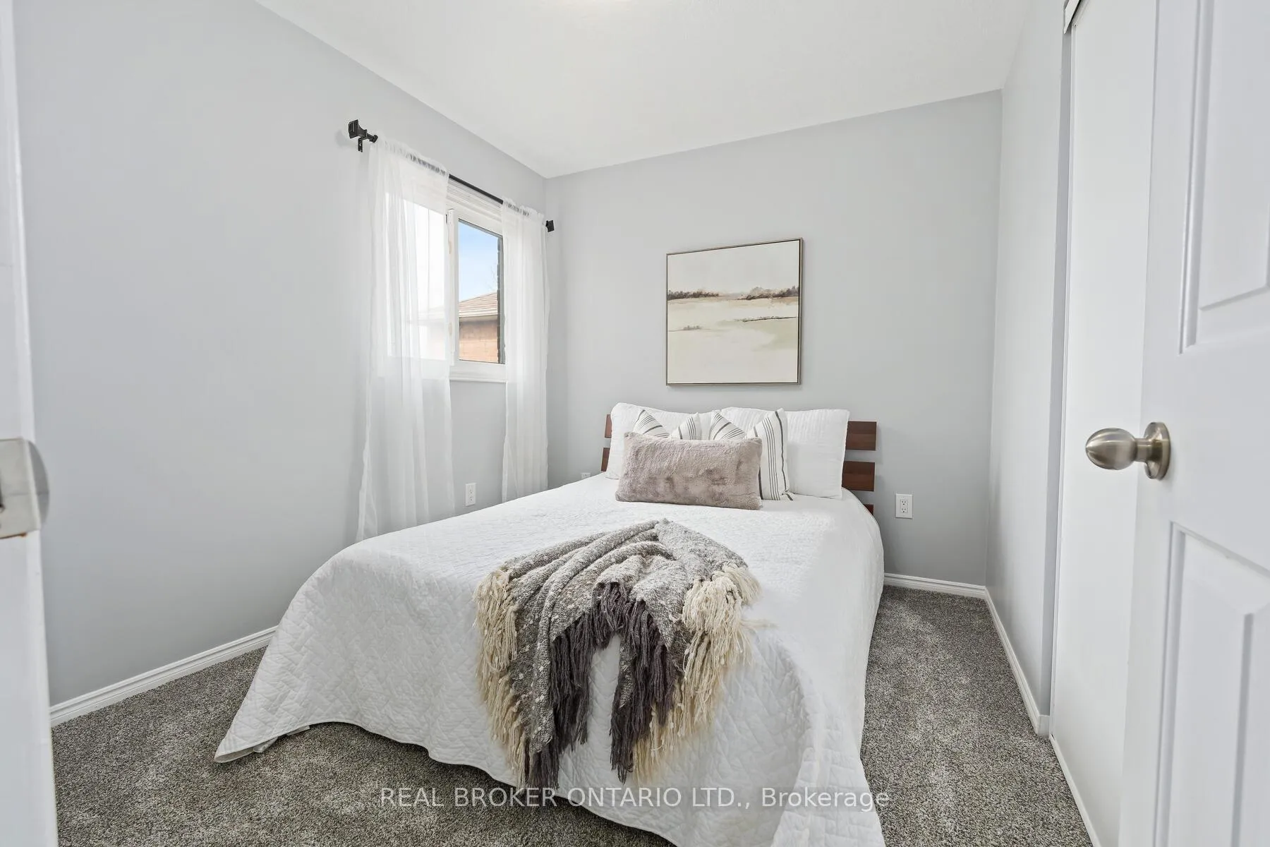 Photo 19 of 15 Smith Drive, Halton Hills, Georgetown — HOMEH