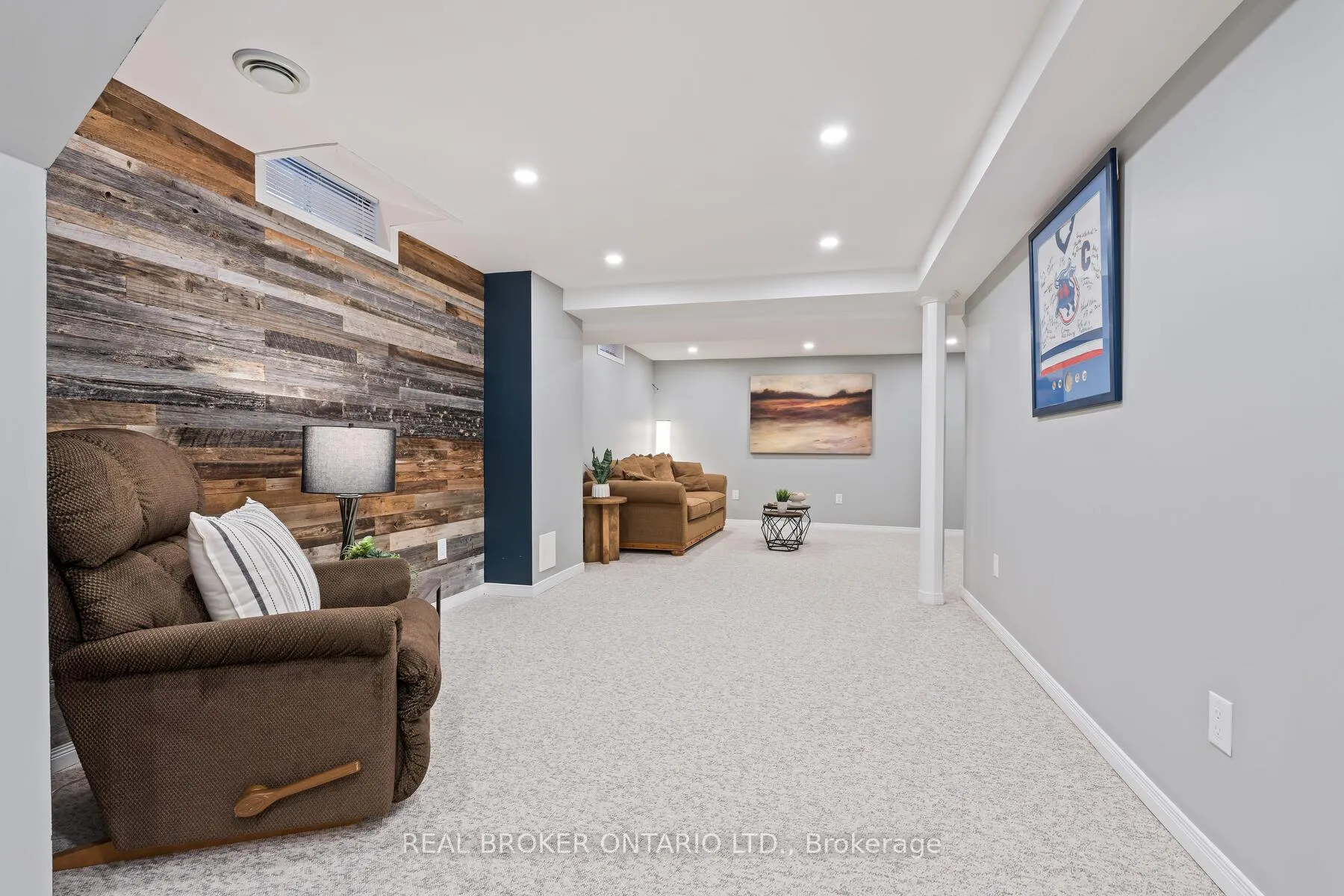 Photo 22 of 15 Smith Drive, Halton Hills, Georgetown — HOMEH
