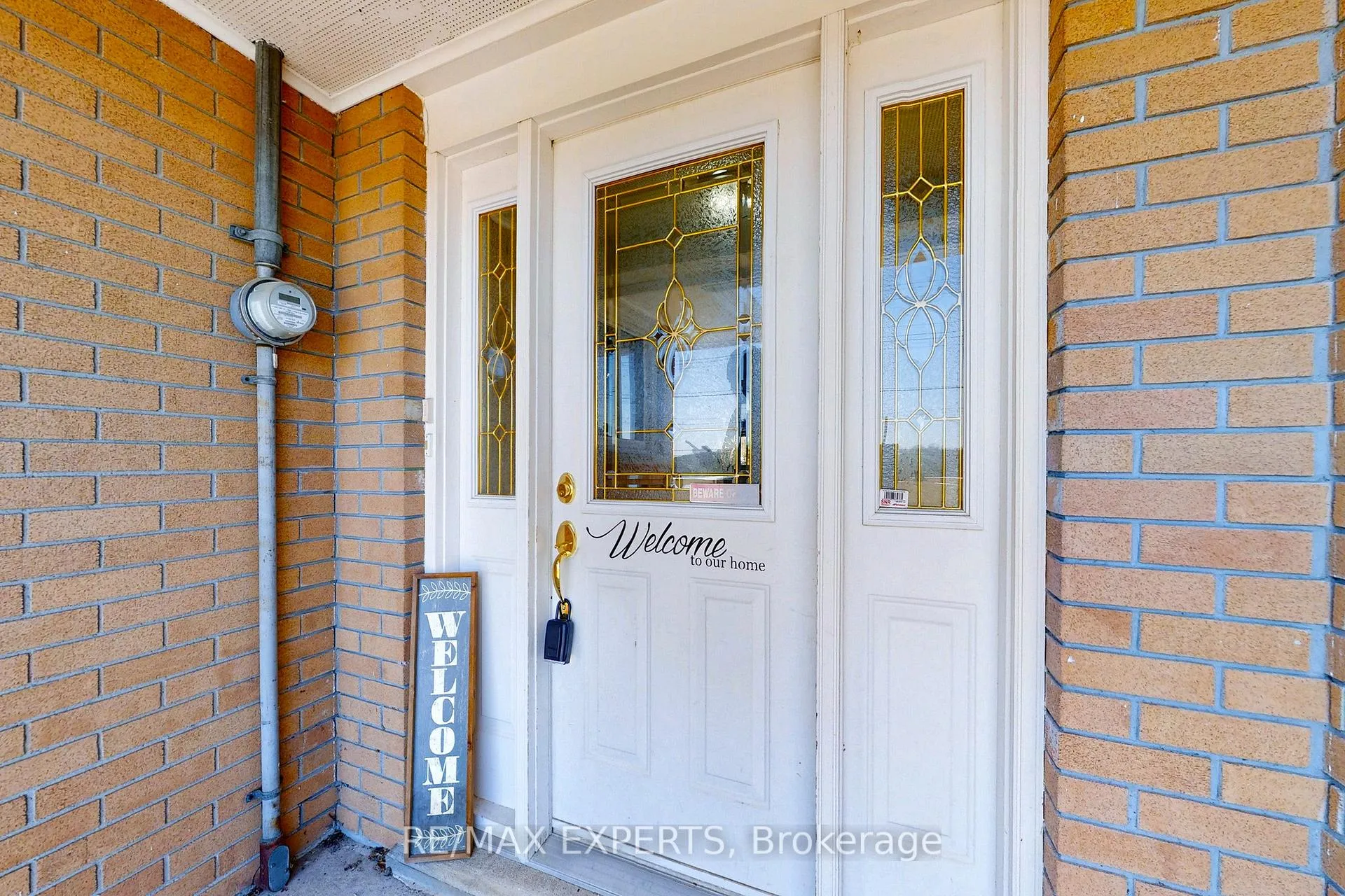 Photo 4 of 2088 Killarney Beach Road, Innisfil, Rural Innisfil — HOMEH