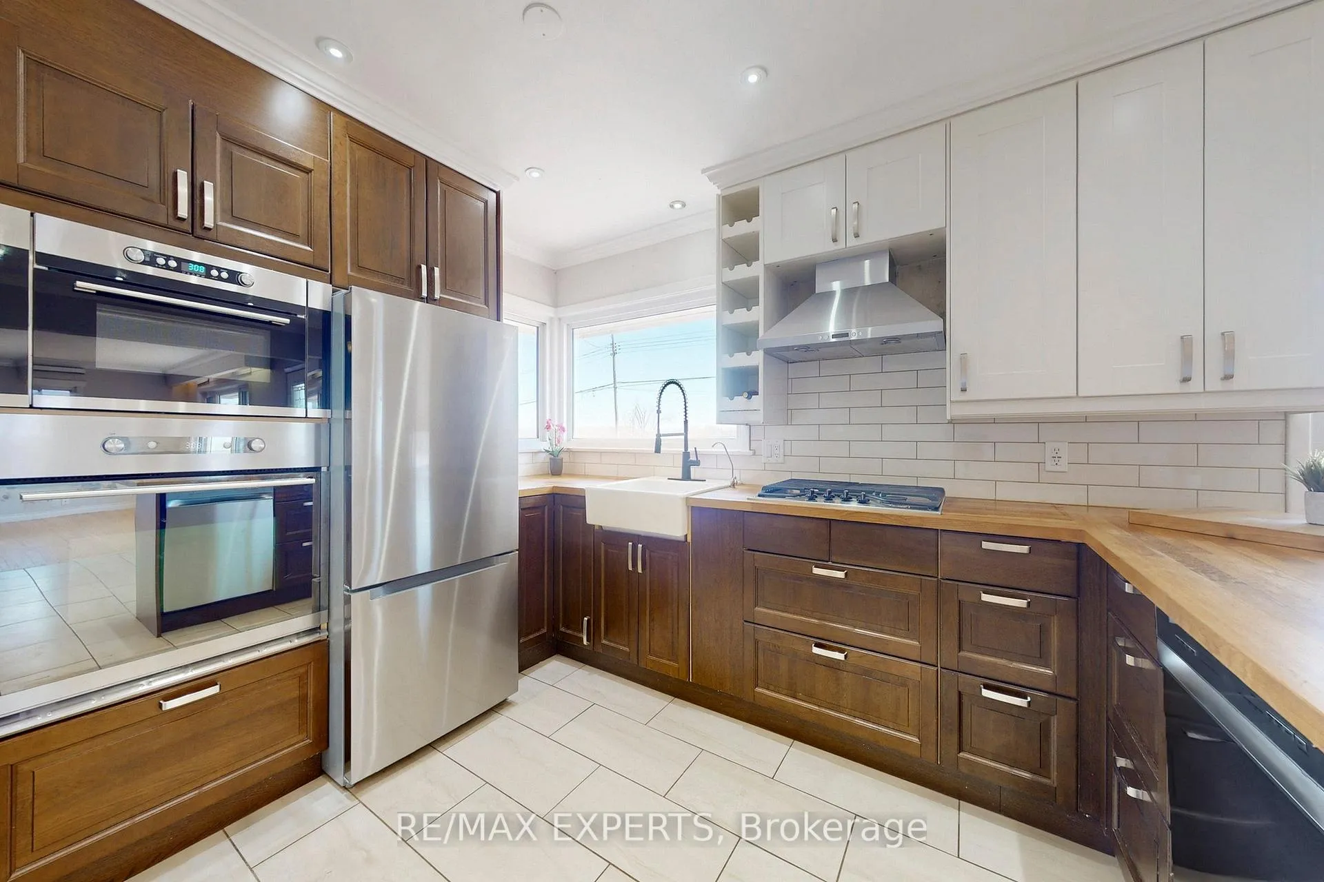 Photo 12 of 2088 Killarney Beach Road, Innisfil, Rural Innisfil — HOMEH