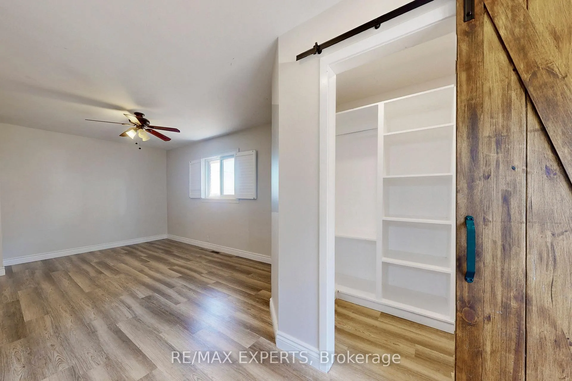 Photo 16 of 2088 Killarney Beach Road, Innisfil, Rural Innisfil — HOMEH