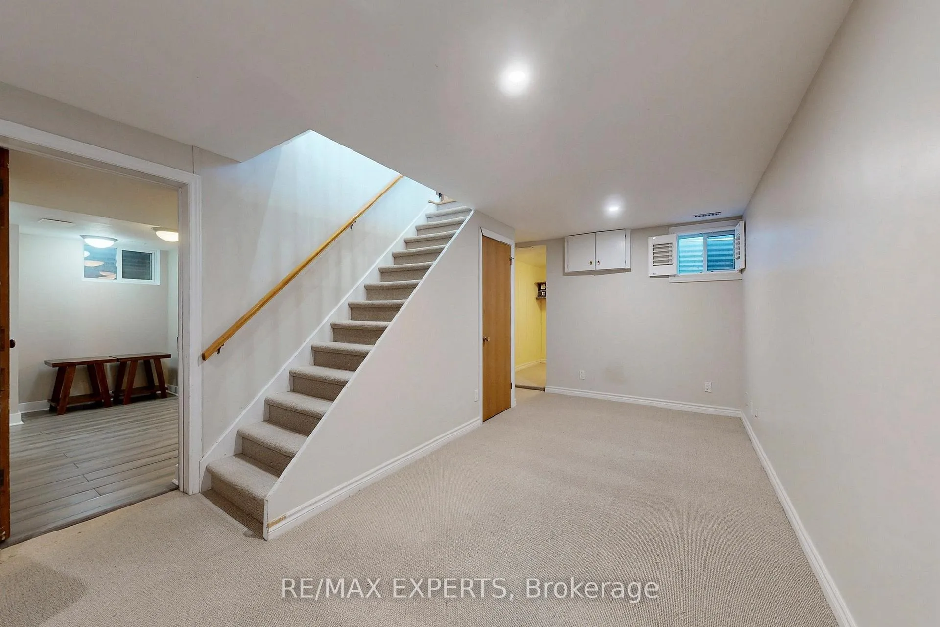 Photo 26 of 2088 Killarney Beach Road, Innisfil, Rural Innisfil — HOMEH