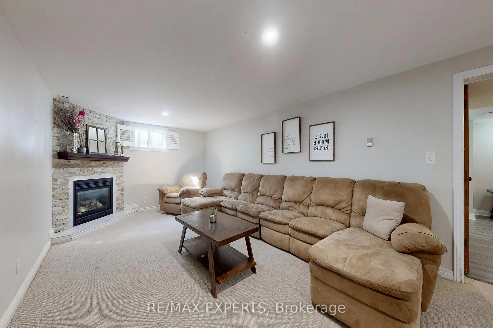 Photo 27 of 2088 Killarney Beach Road, Innisfil, Rural Innisfil — HOMEH